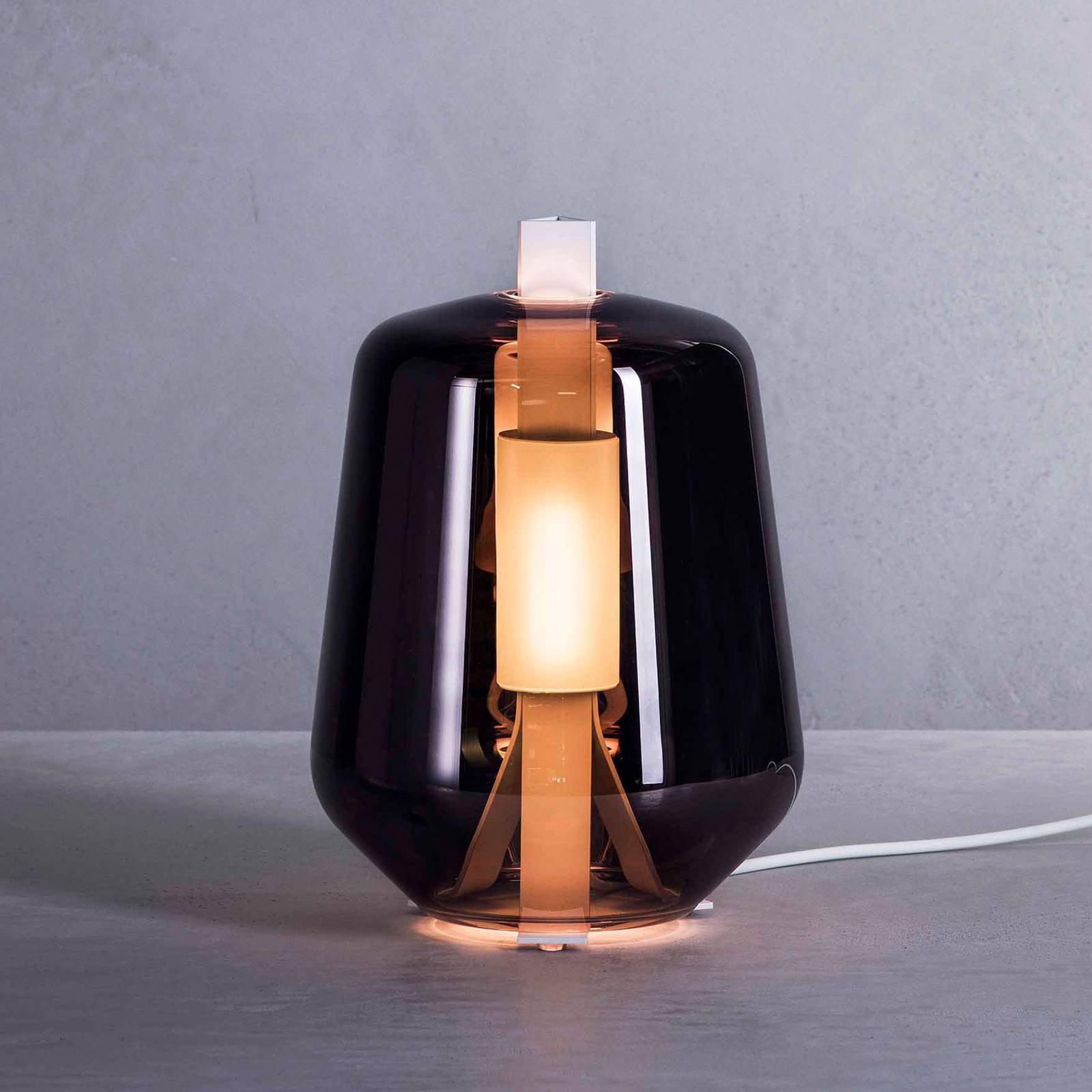 Prandina Luisa T1 bordslampa 2 700 K vit/rökgrå