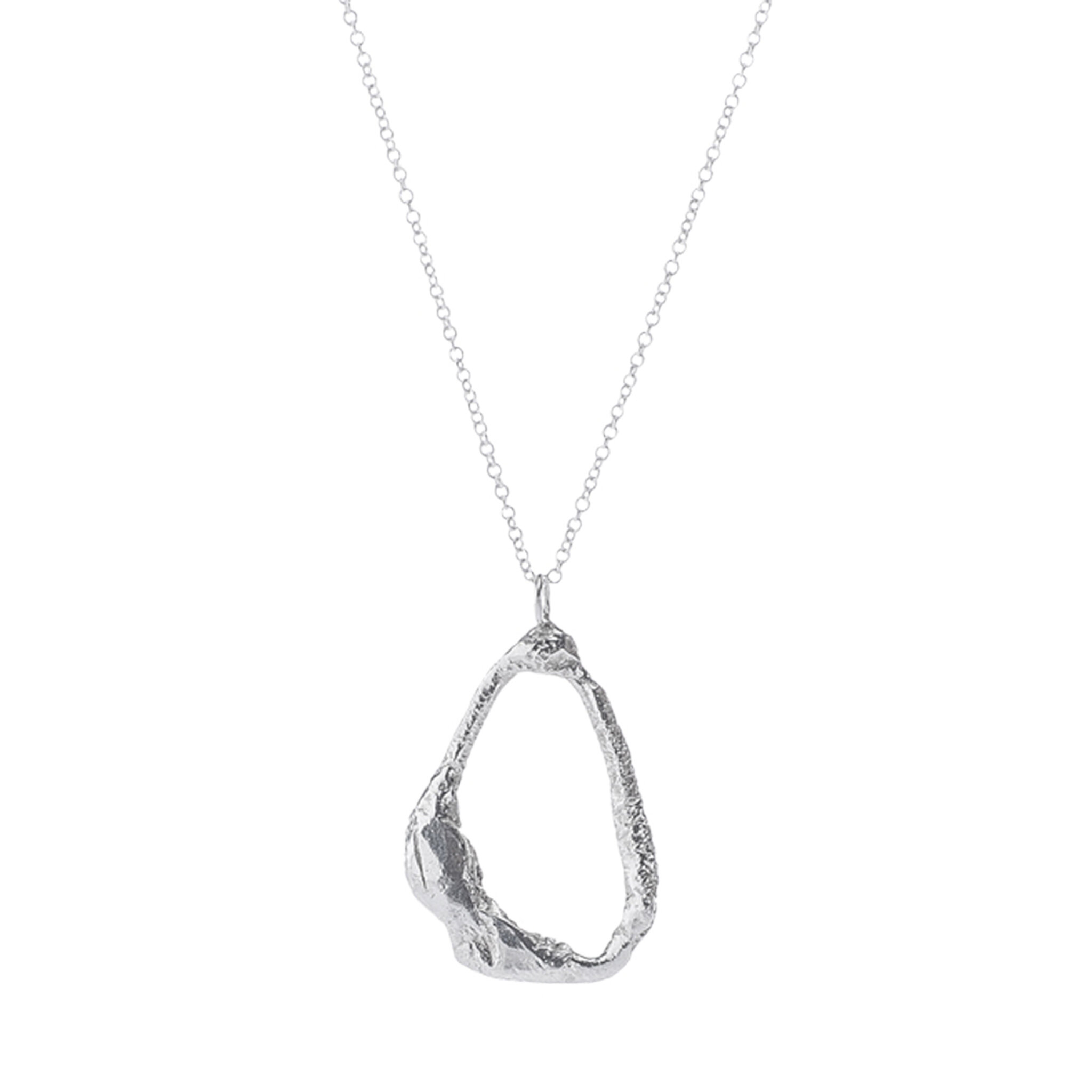 Halsband smält drop av Mia Sahlberg, silver