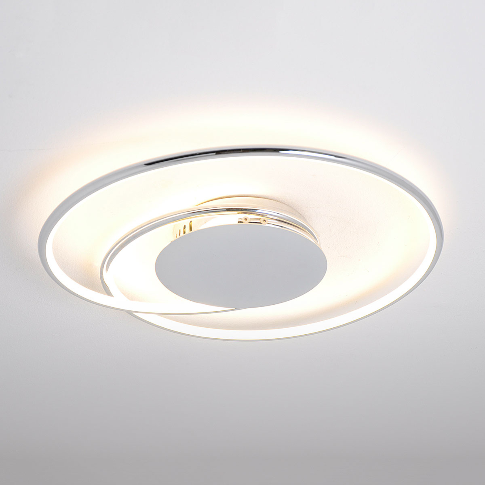 Joline - snygg LED-taklampa
