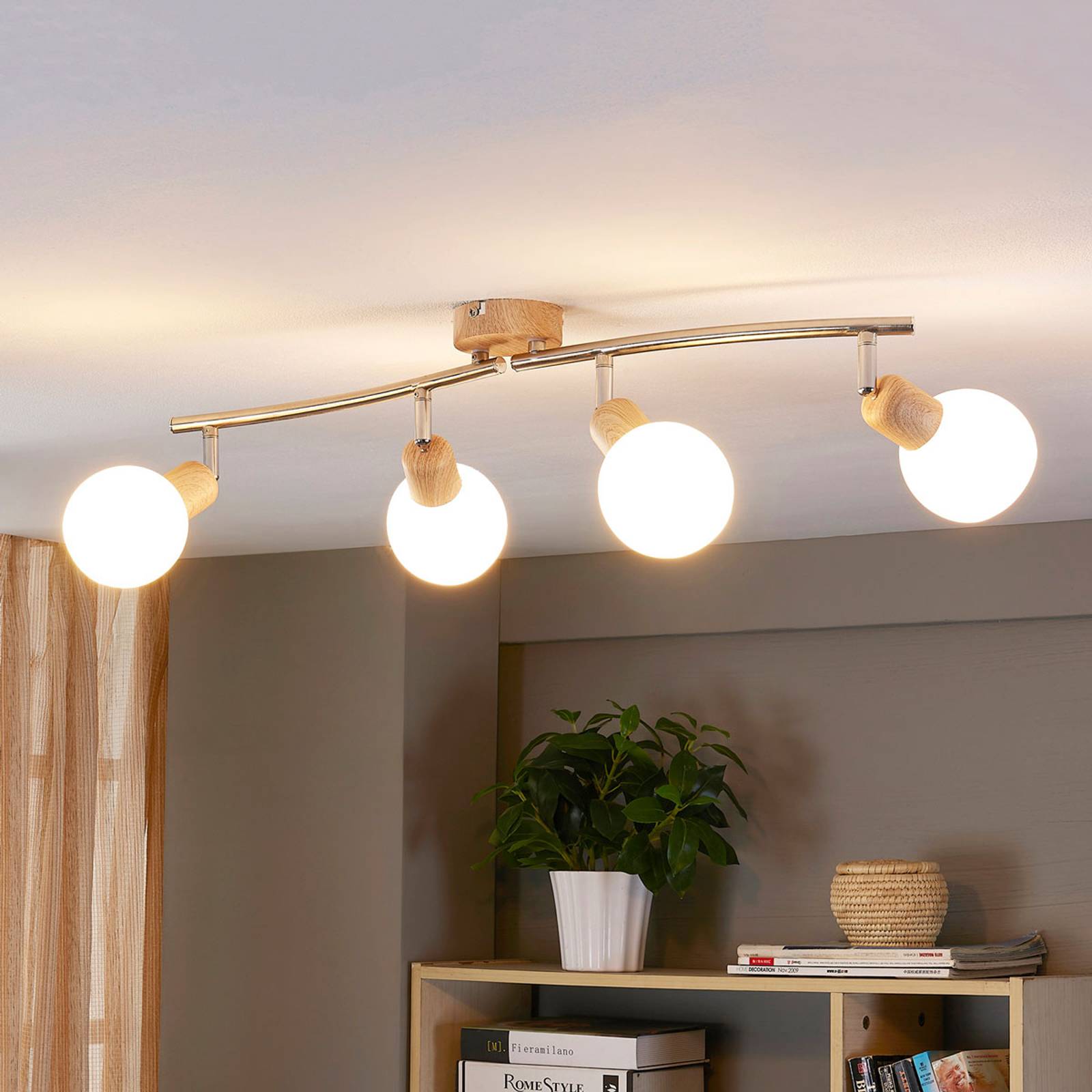 LED-taklampa Svenka, trä-look, fyra ljuskällor