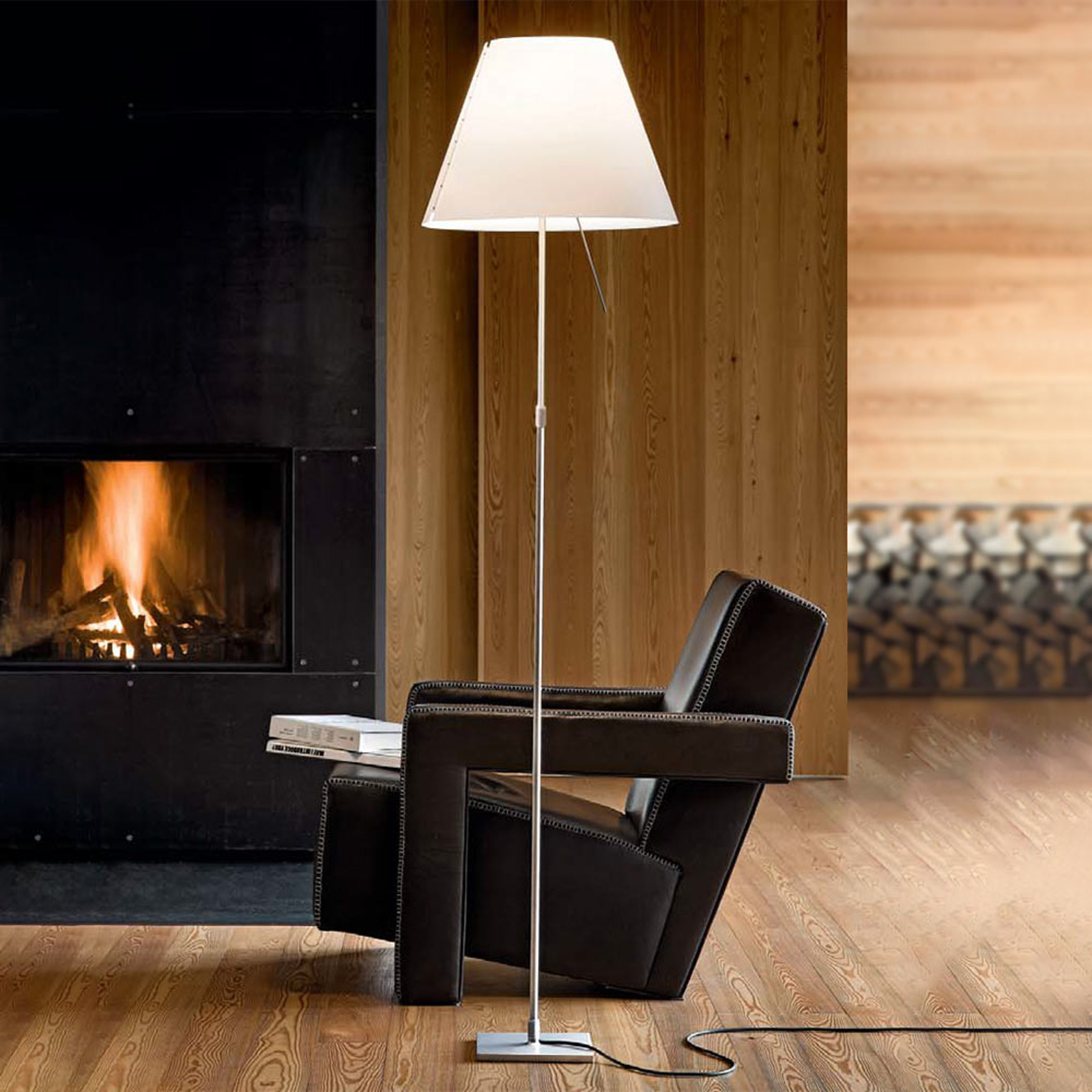 Estetisk golvlampa Costanza