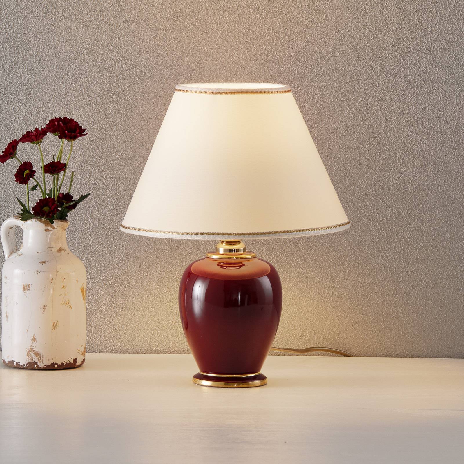 Graciös bordslampa Bordeaux H: 34 cm/ D: 25 cm