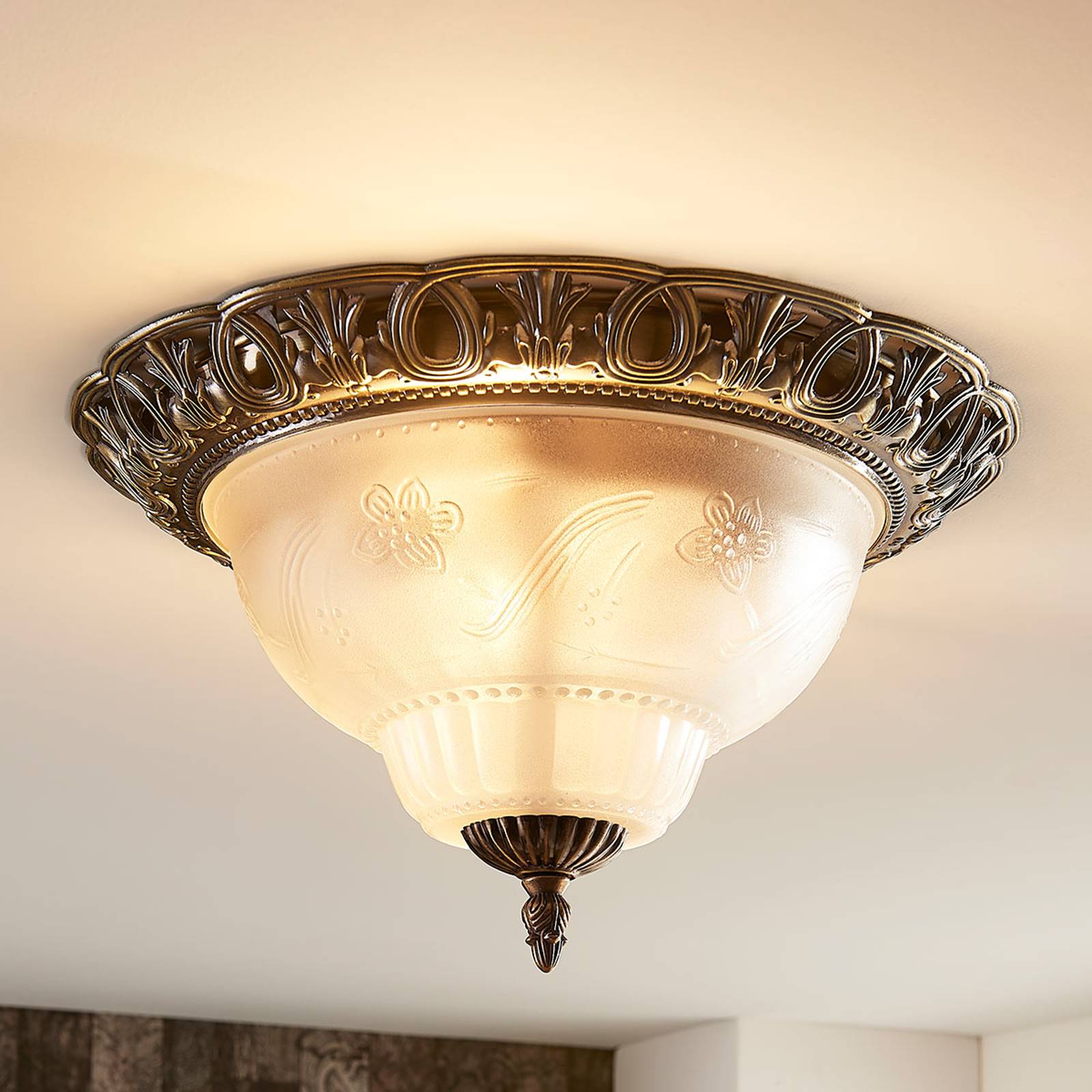 Klassisk taklampa Anni, etsad glasskärm