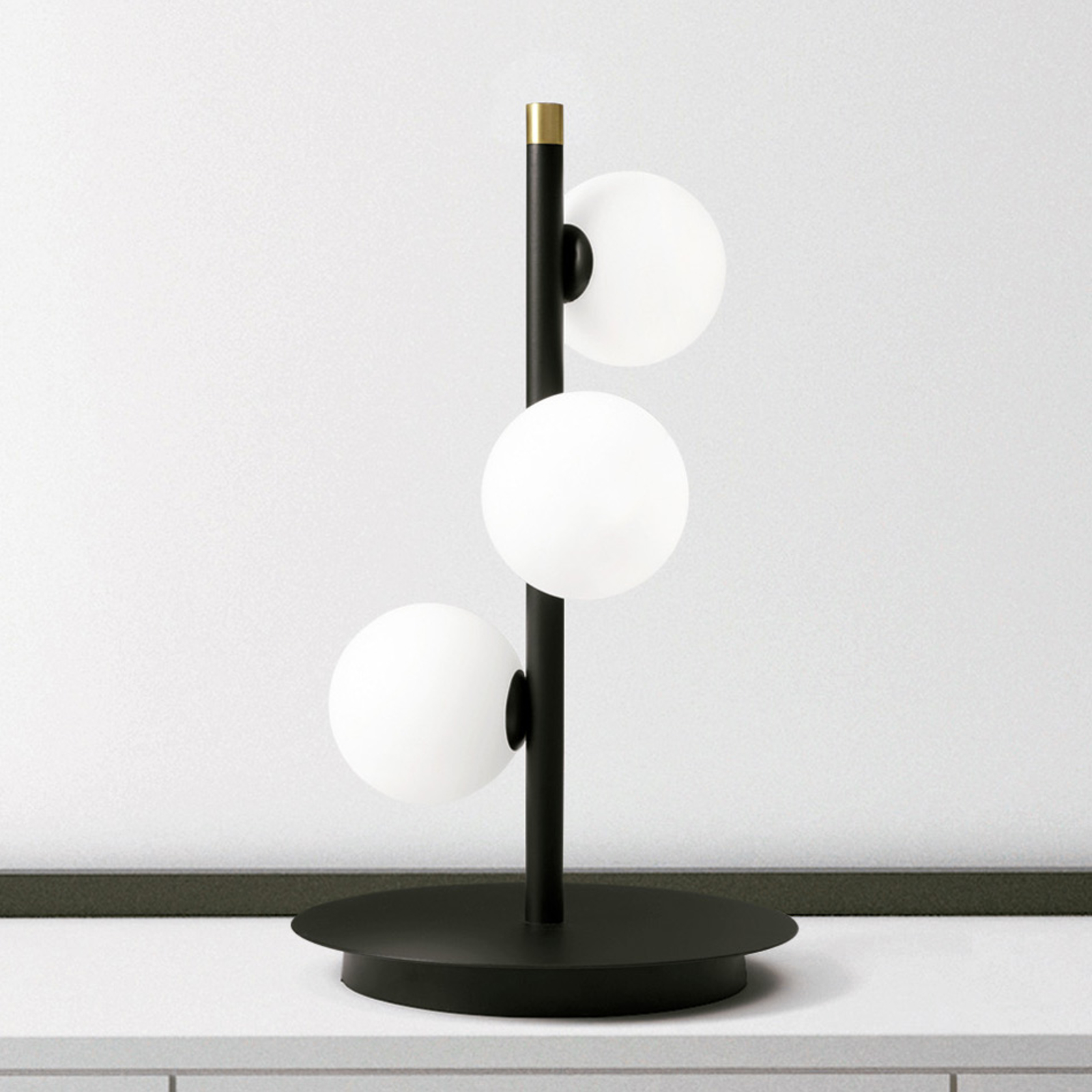 Bordslampa Pomì med tre glaskulor