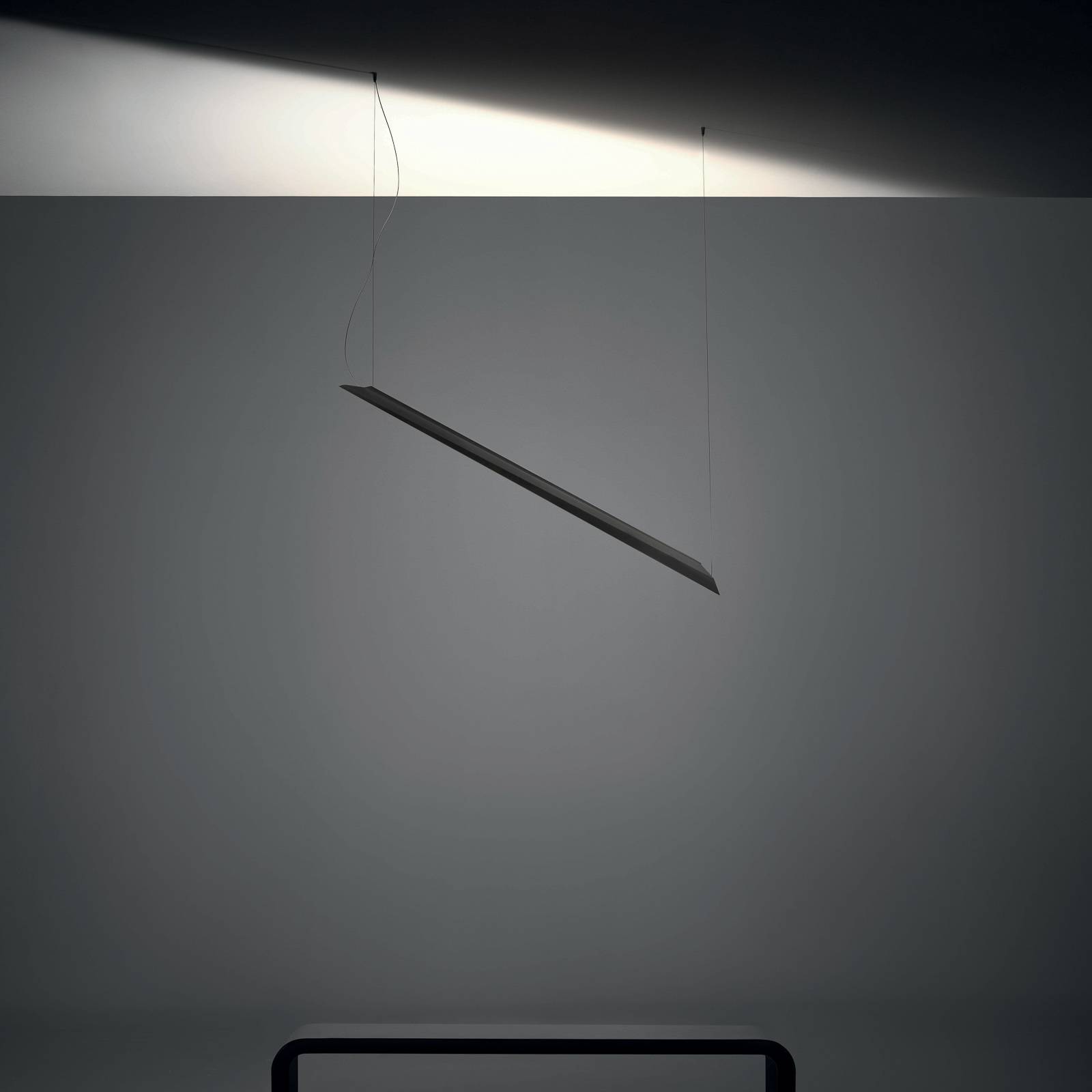 Knikerboker Schegge LED-hänglampa 1 lampa svart
