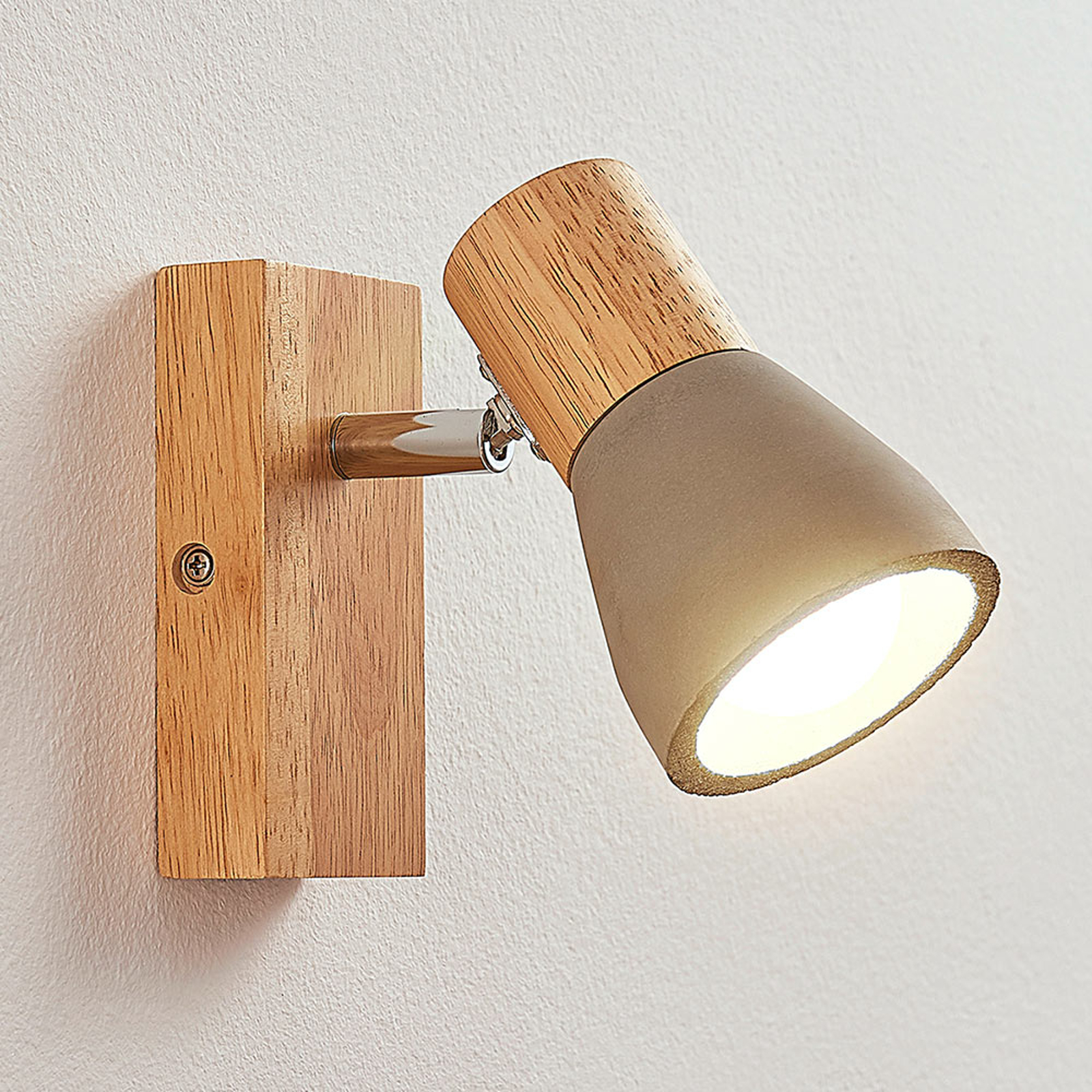 Filiz – LED-spotlight i trä och betong