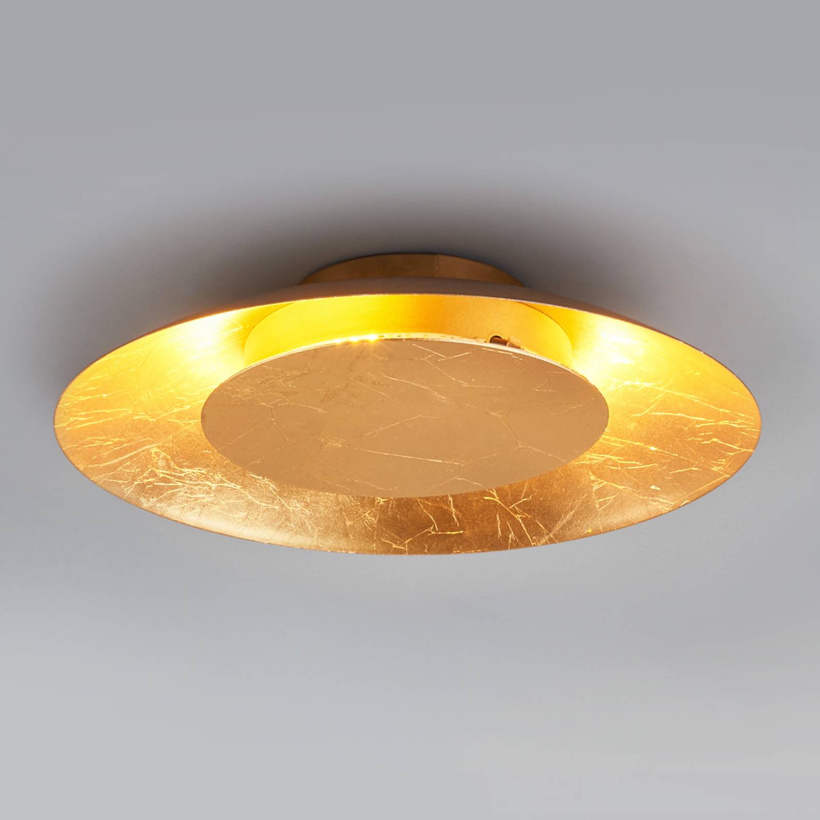LED-taklampa Keti, guldlook, Ø 34,5 cm