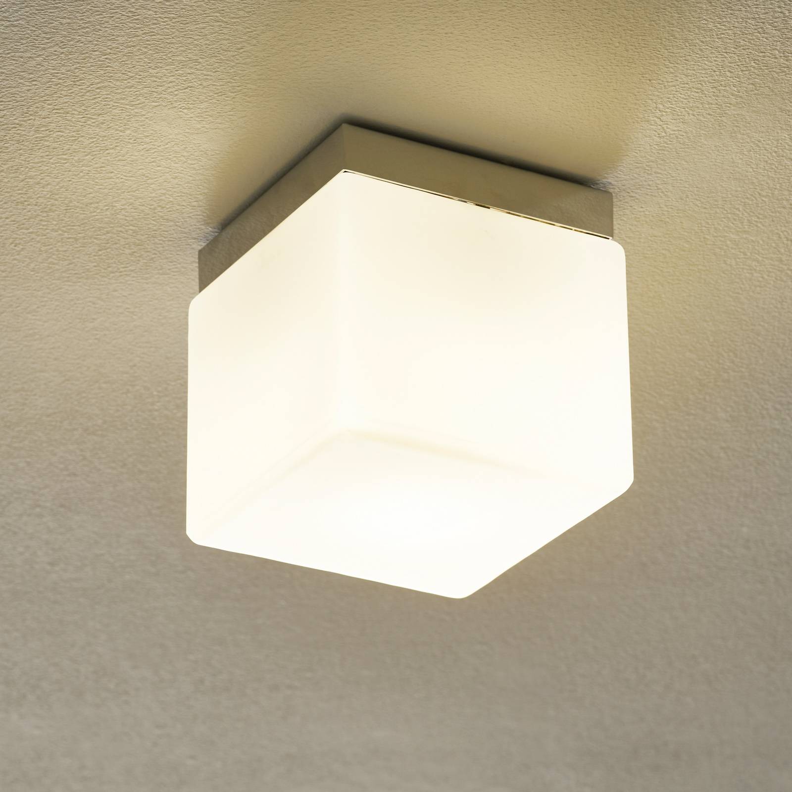 Bordslampa Cubis, krom