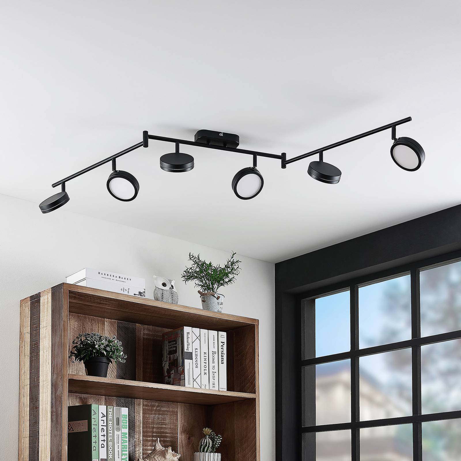Lindby Vesim LED-spotlight, svart, 6 lampor