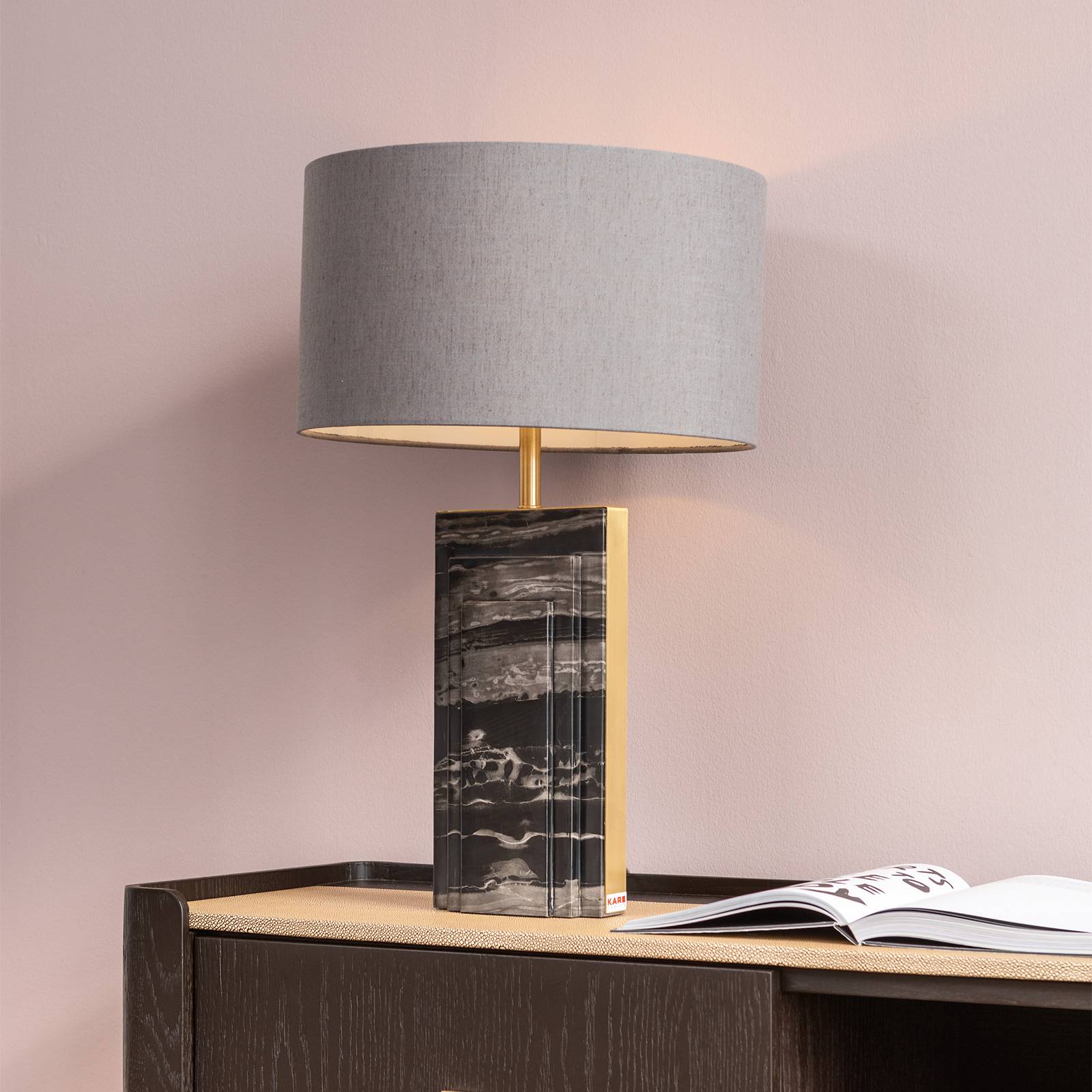 KARE Charleston Marble bordslampa svart
