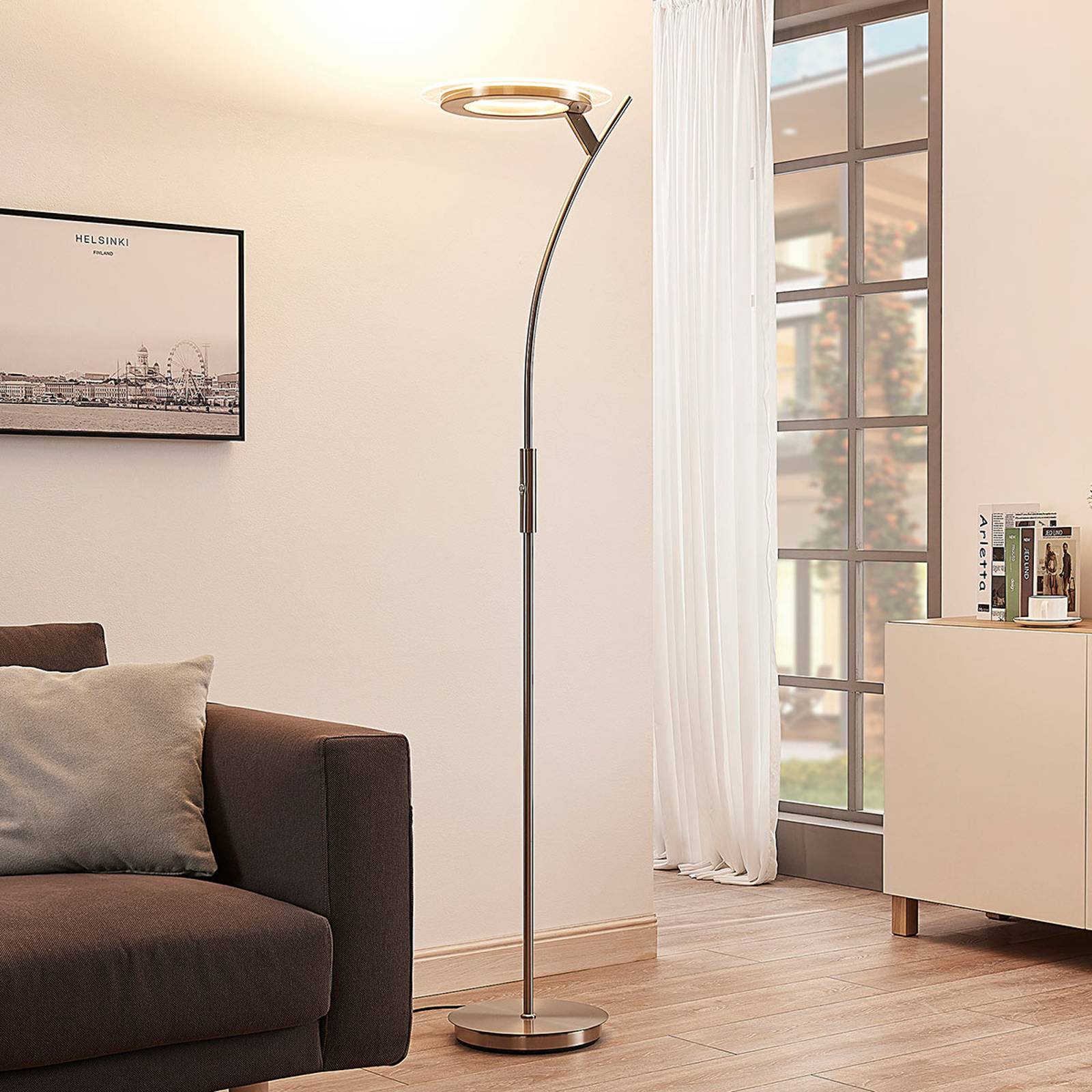Ljusstark LED uplight-golvlampa Darion med dimmer