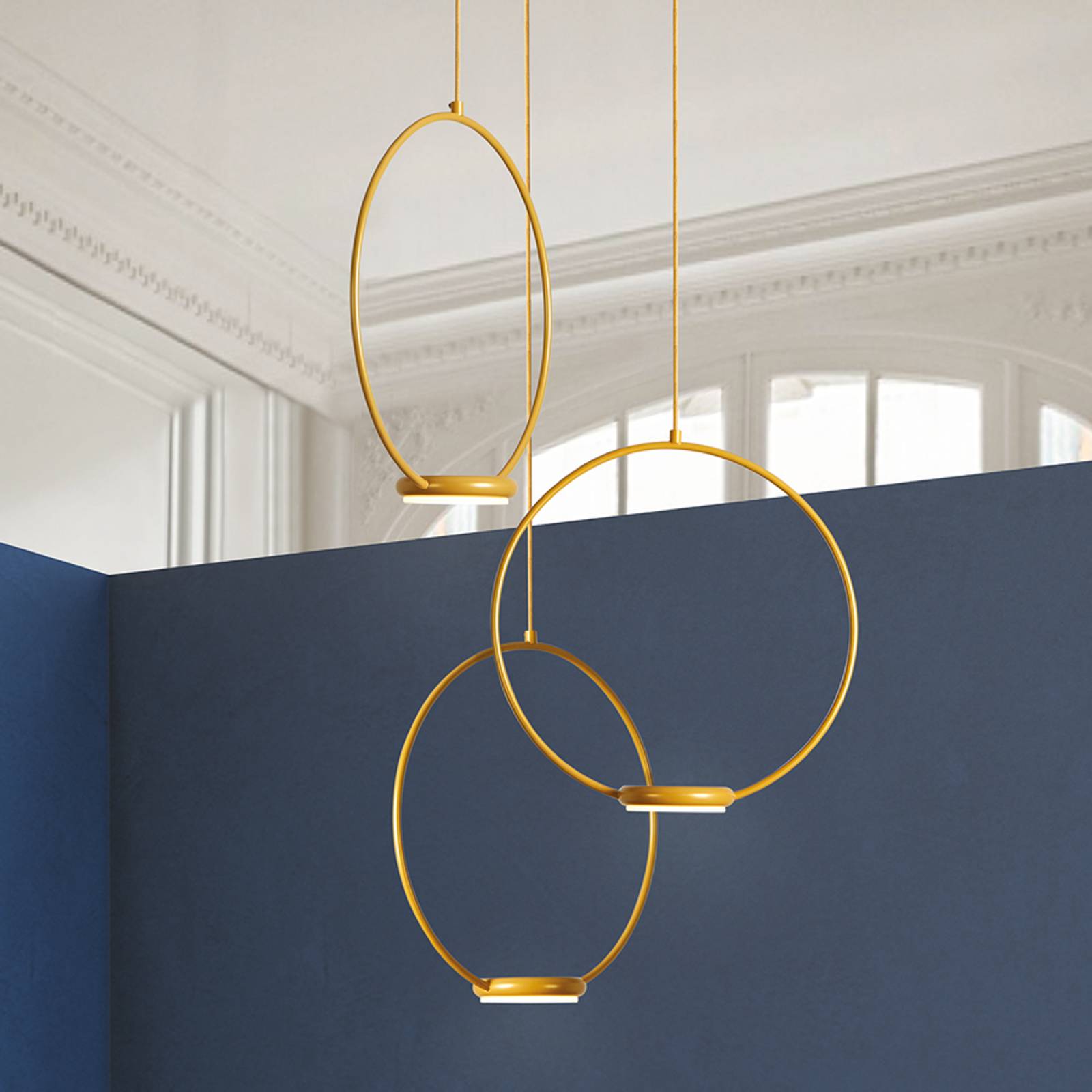Gyllene LED-taklampa Odigiotto med 3 ljuskällor