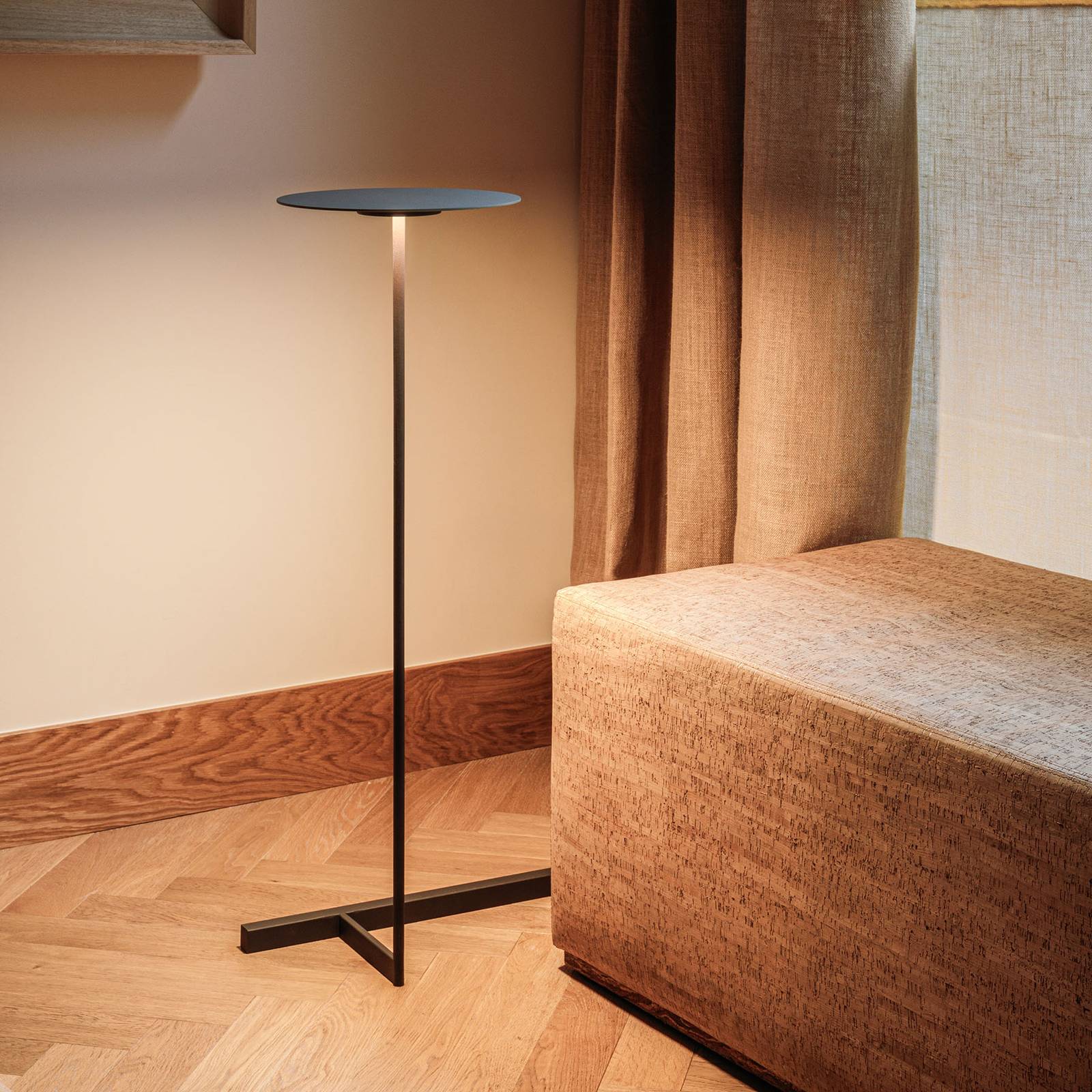Vibia Flat LED-golvlampa 96 cm grå L1, dimbar