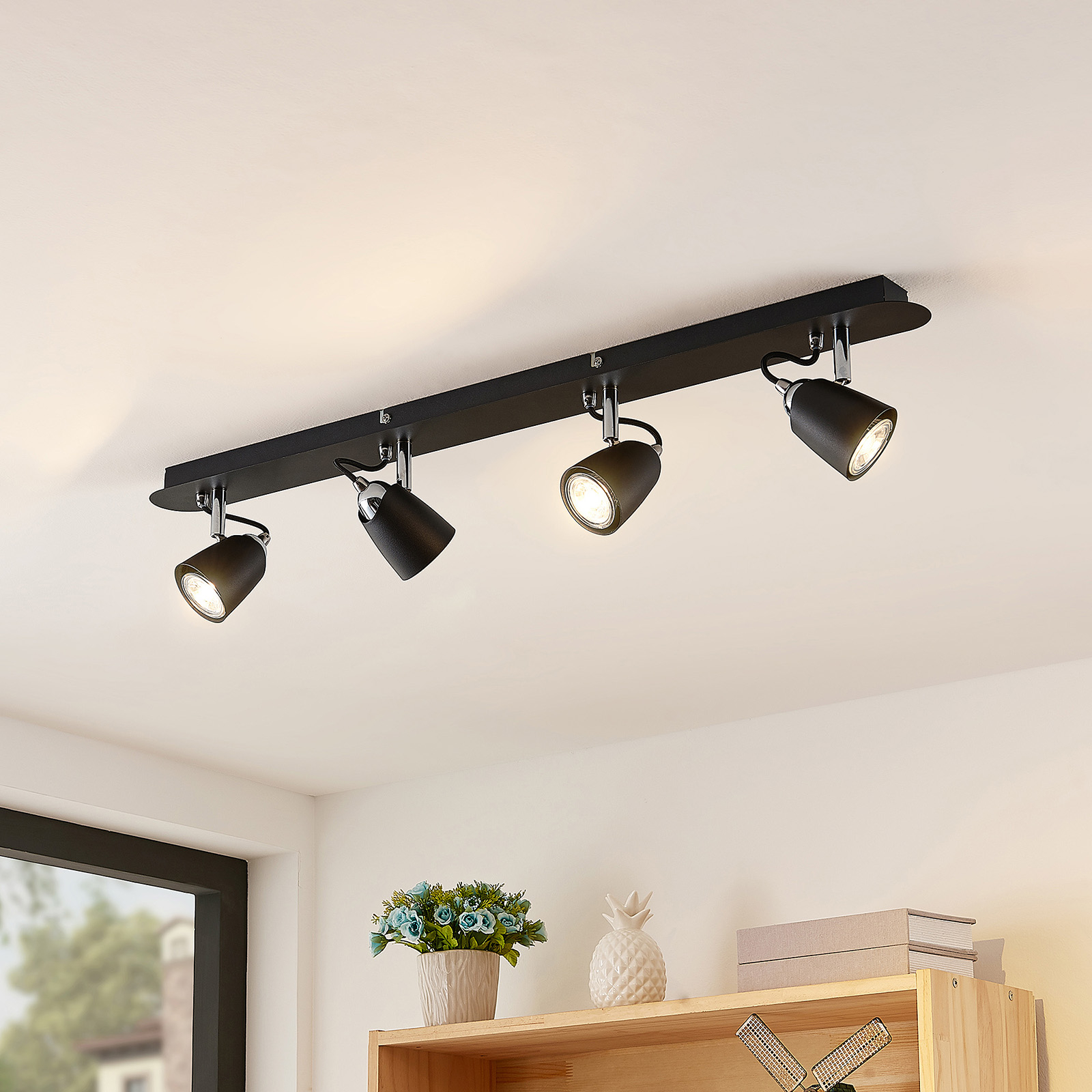 Lindby Noria takspotlight, svart, 4 lampor