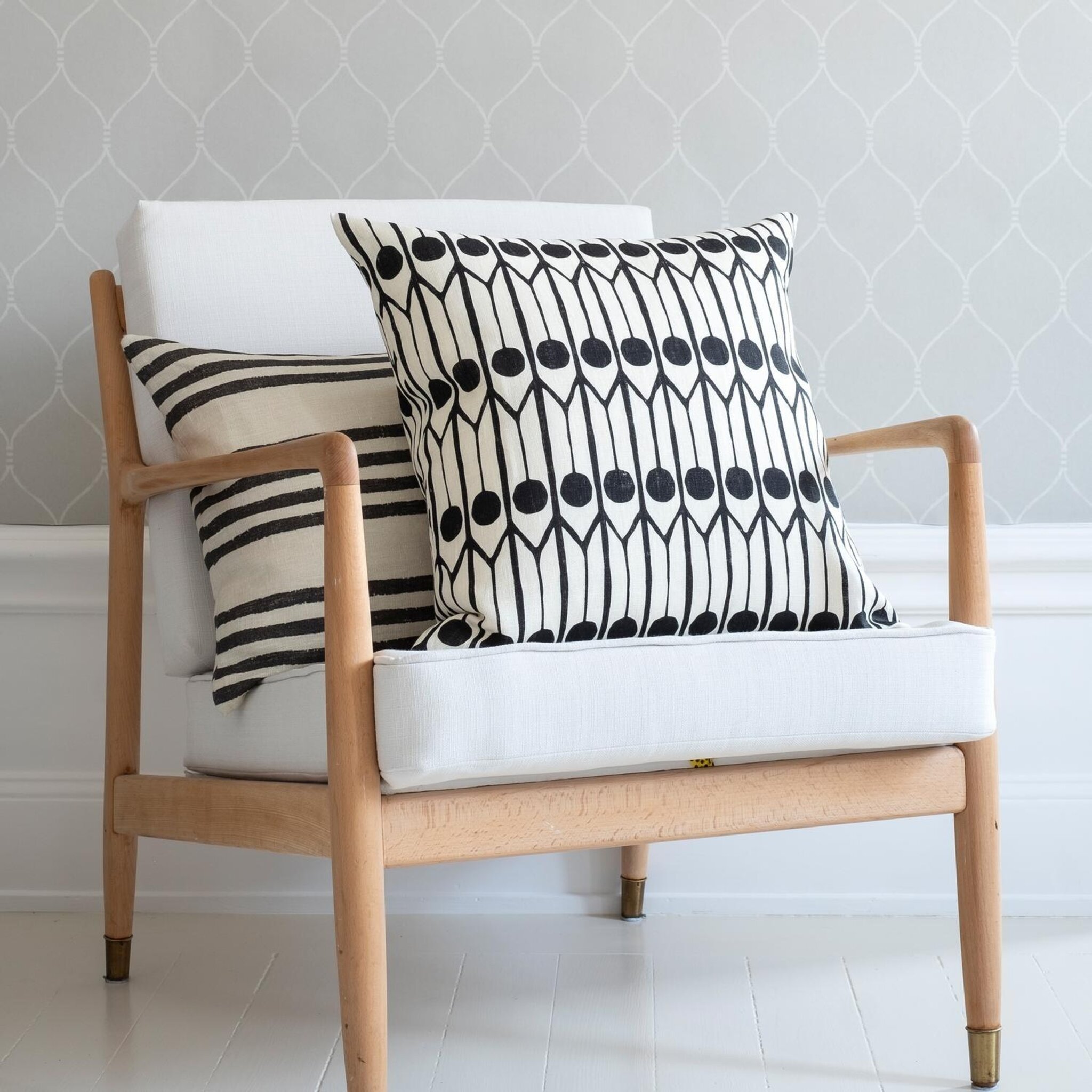 Kuddfodral 50x50cm - Feathers - Ebony/black, 50x50 cm