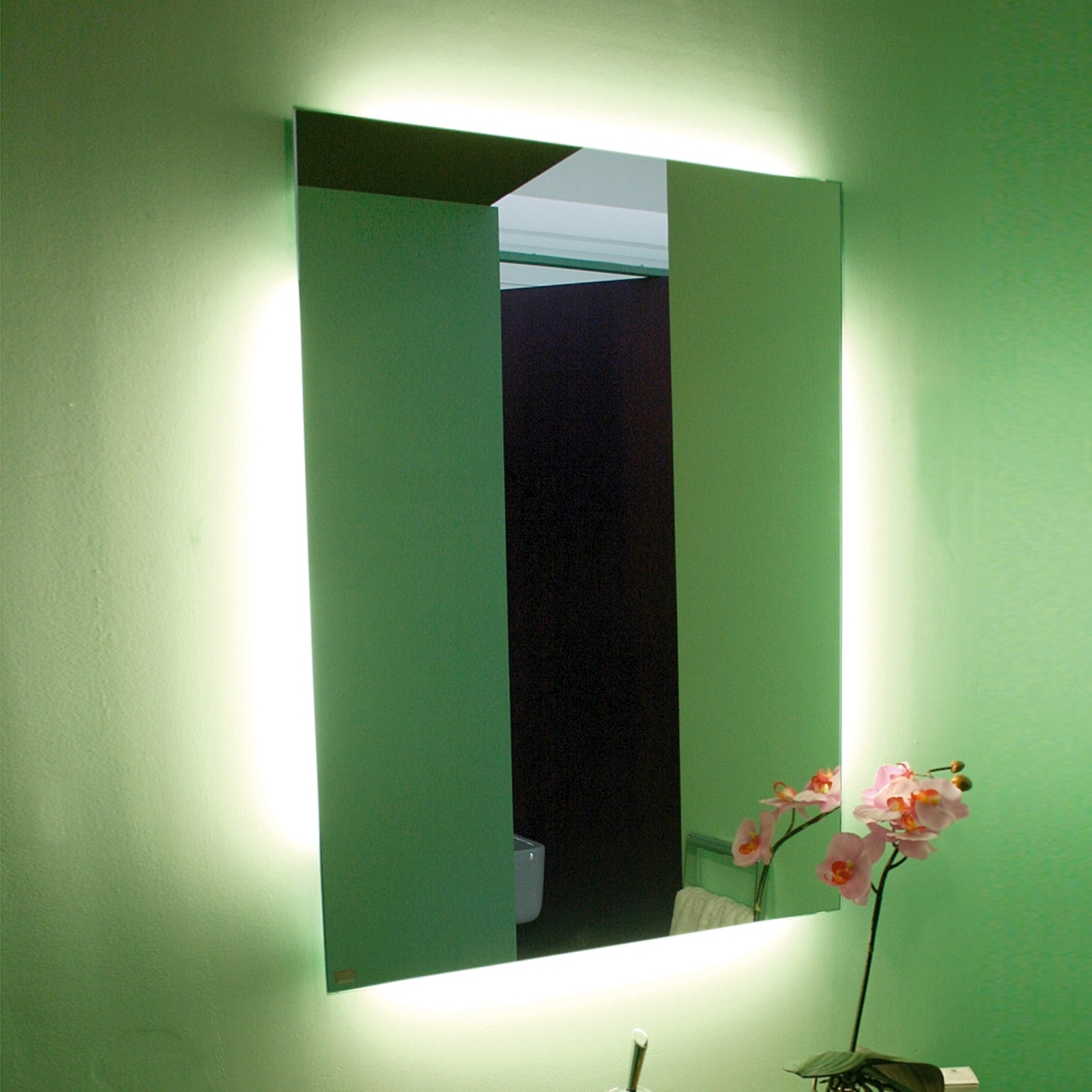 Indirekt belyst spegel INLIGHT
