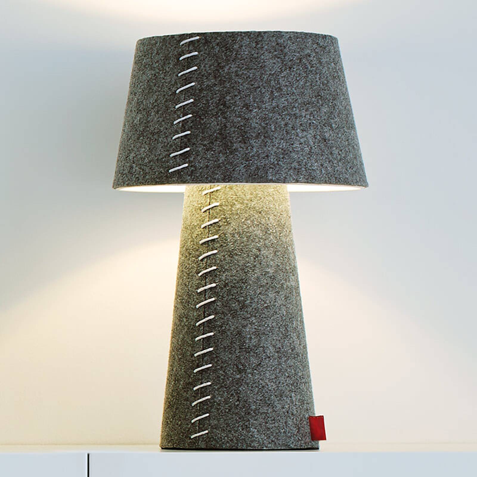 Alice - grå LED-bordslampa med filtövertäckning