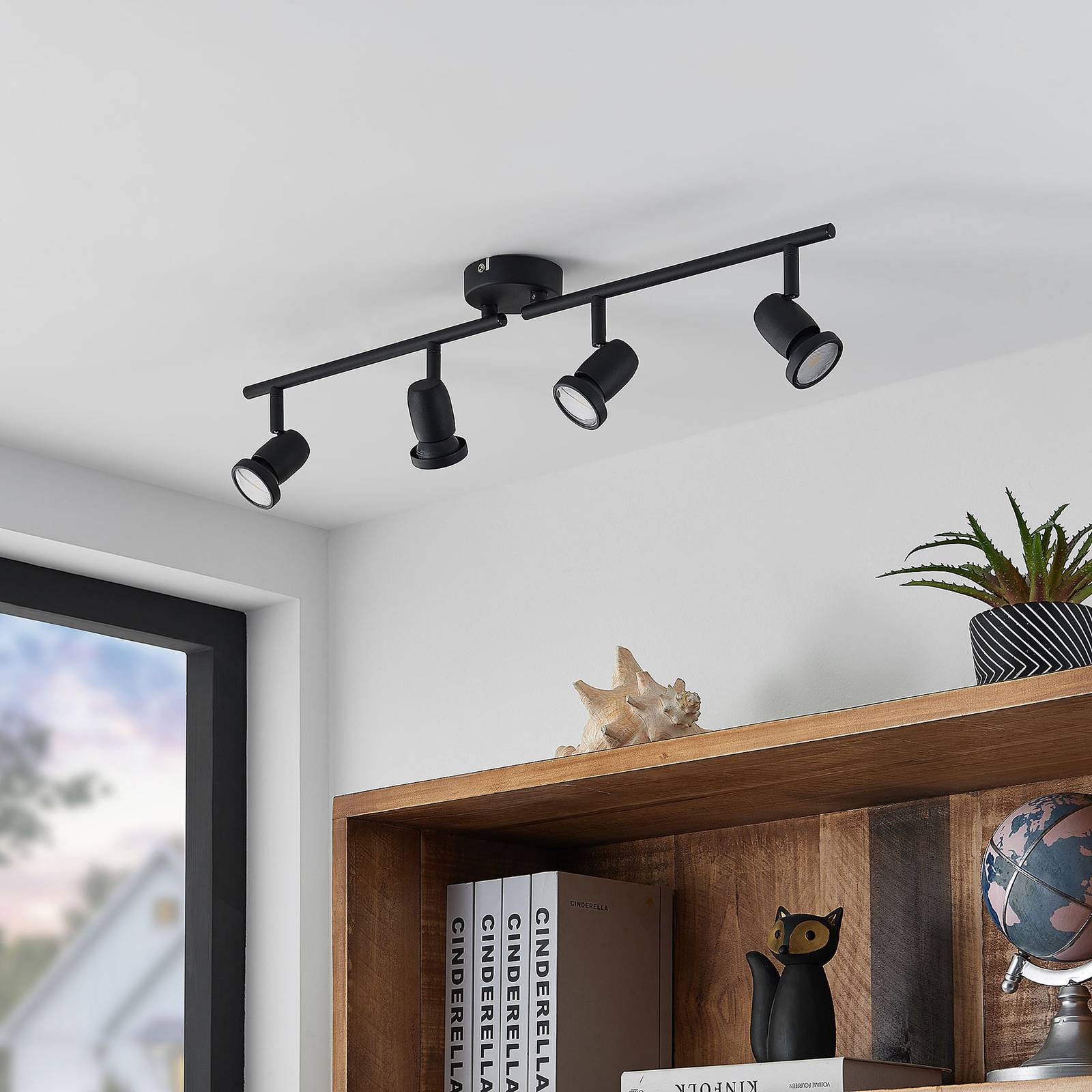 ELC Simano LED-vägglampa svart 4 lampor