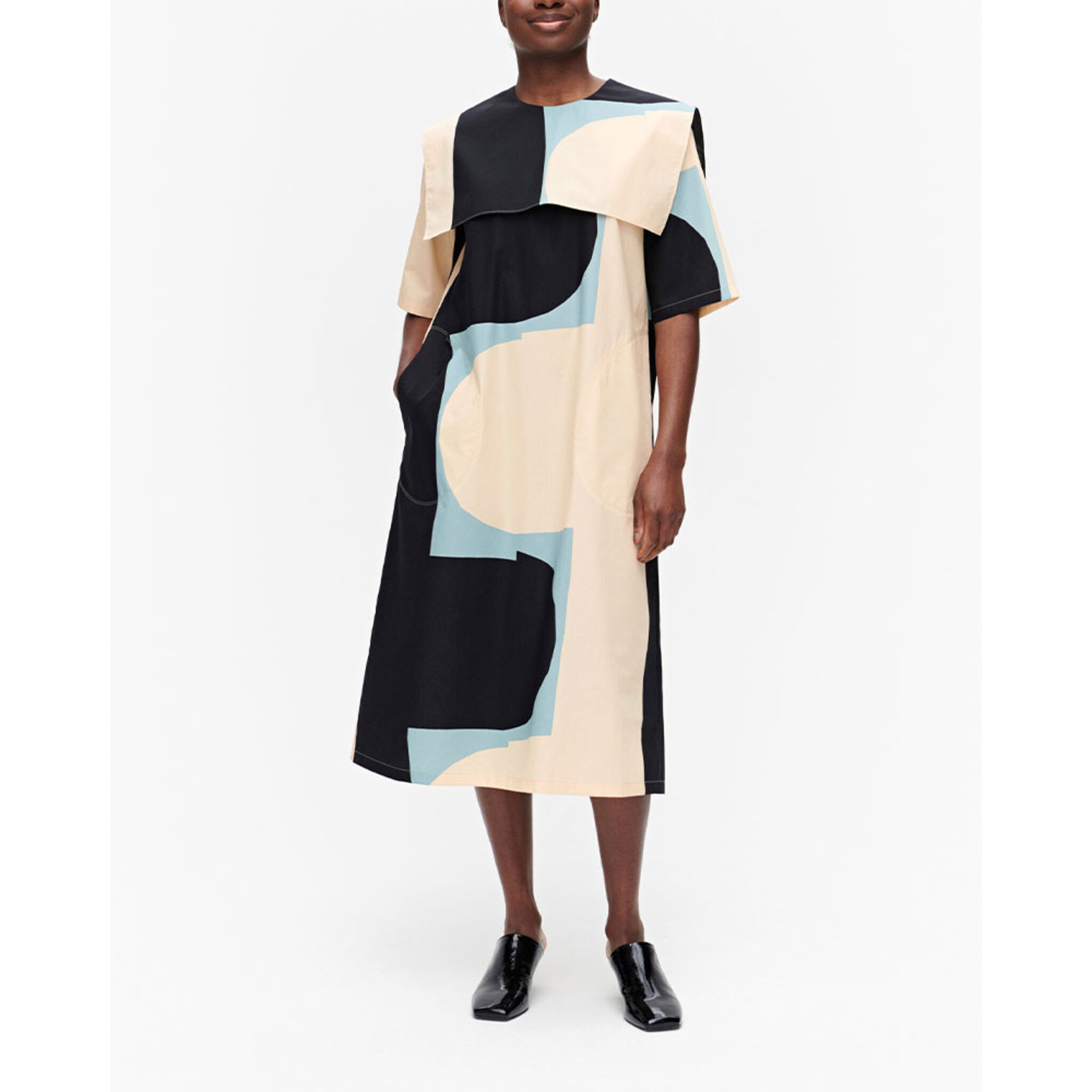 Nelikulmio Kiila Dress