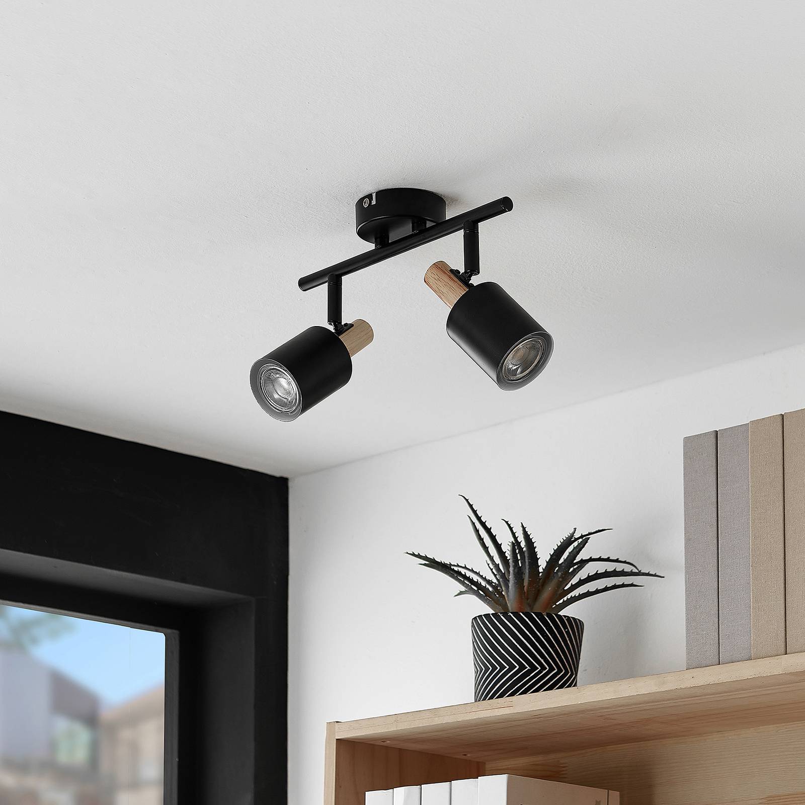 Lindby Junes LED-takspotlight 2 lampor, svart
