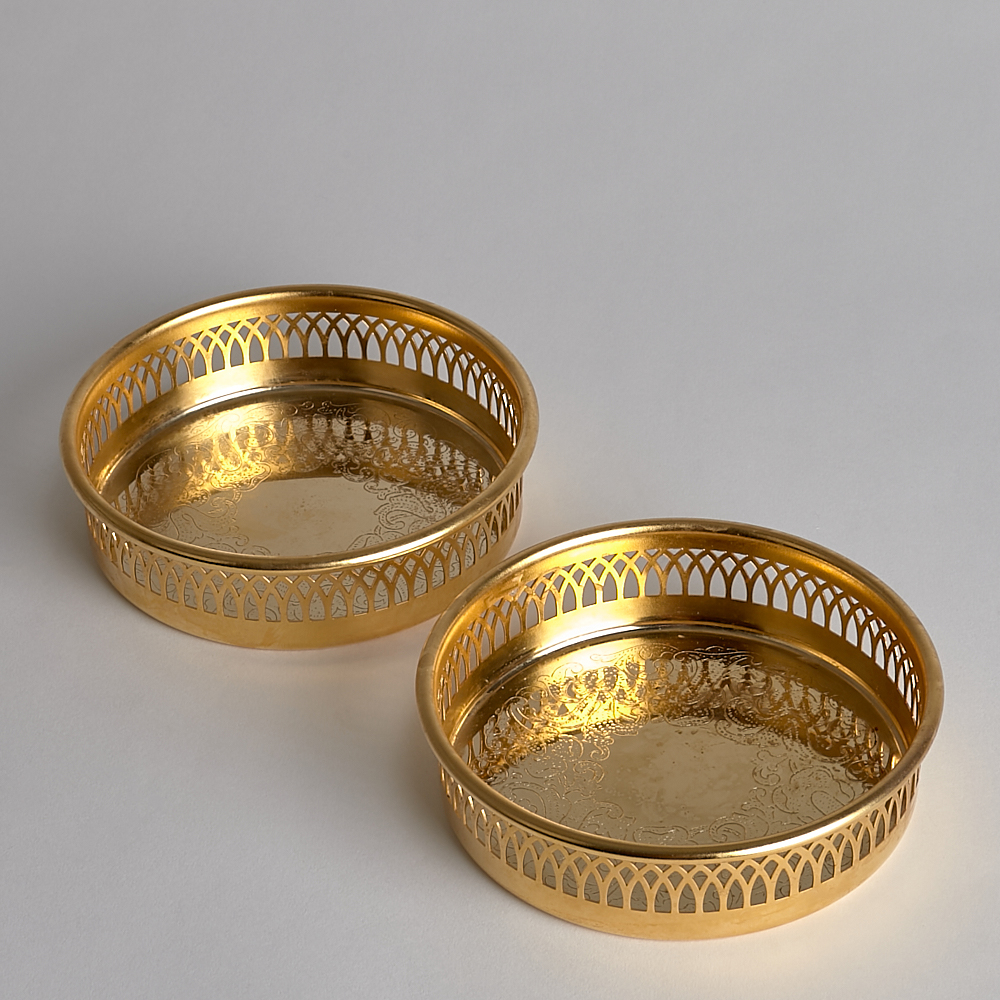 Vintage - SÅLD Guldplätterade Vincoasters 2 st