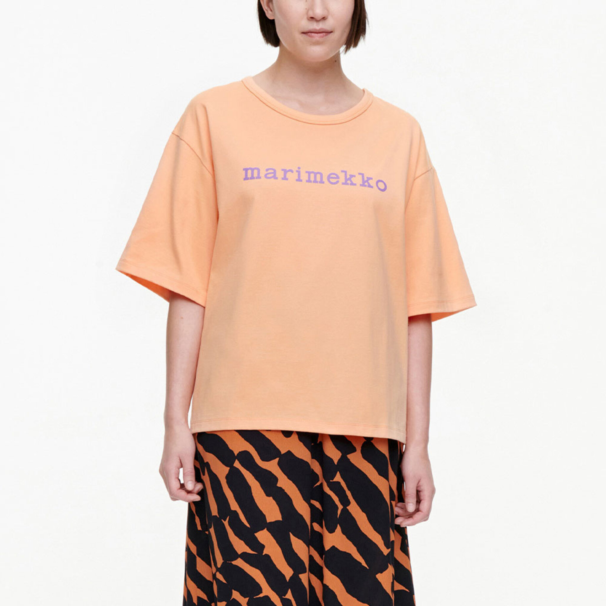 Ensilumi Logo Solid T-Shirt