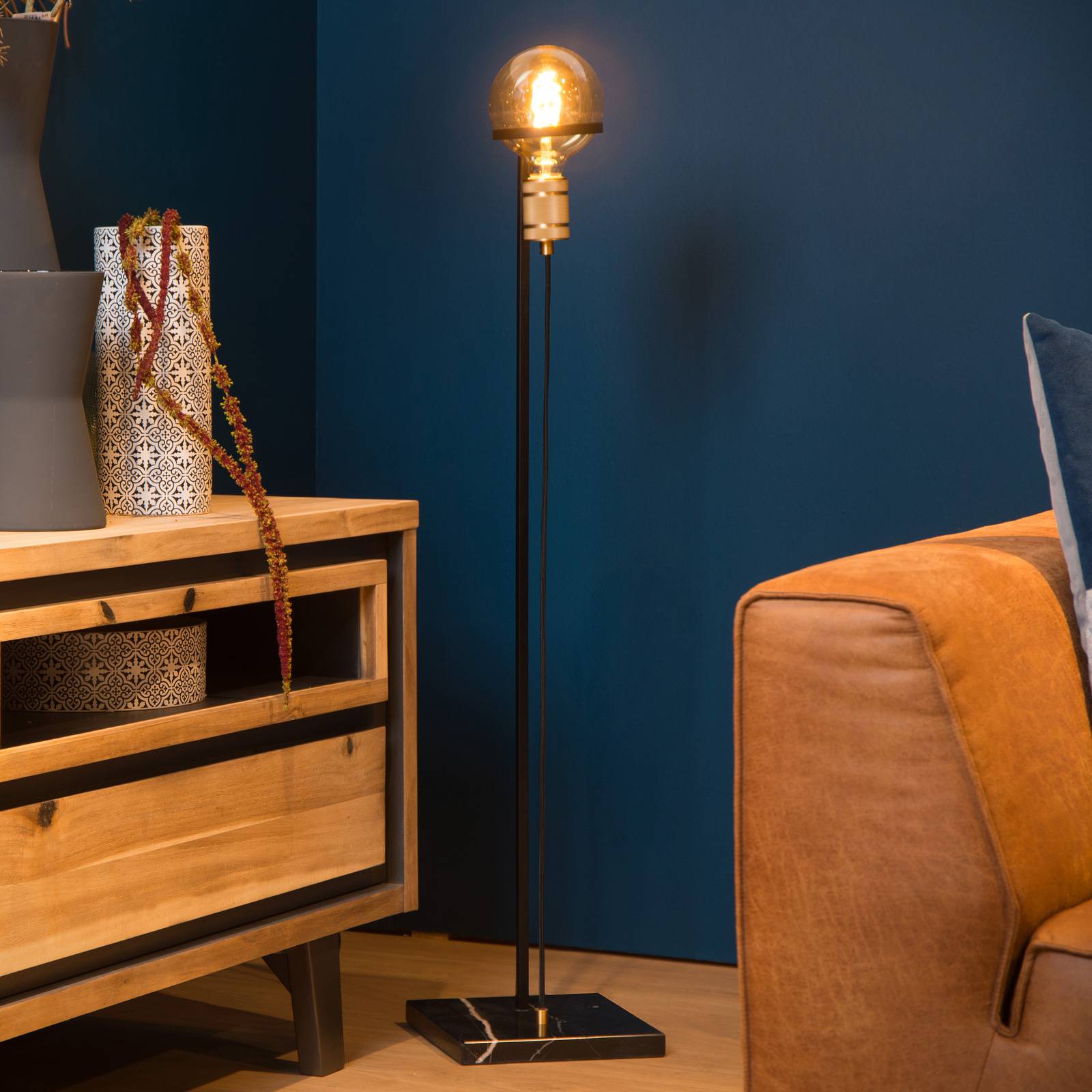 Golvlampa Ottelien, svart, höjd 100 cm