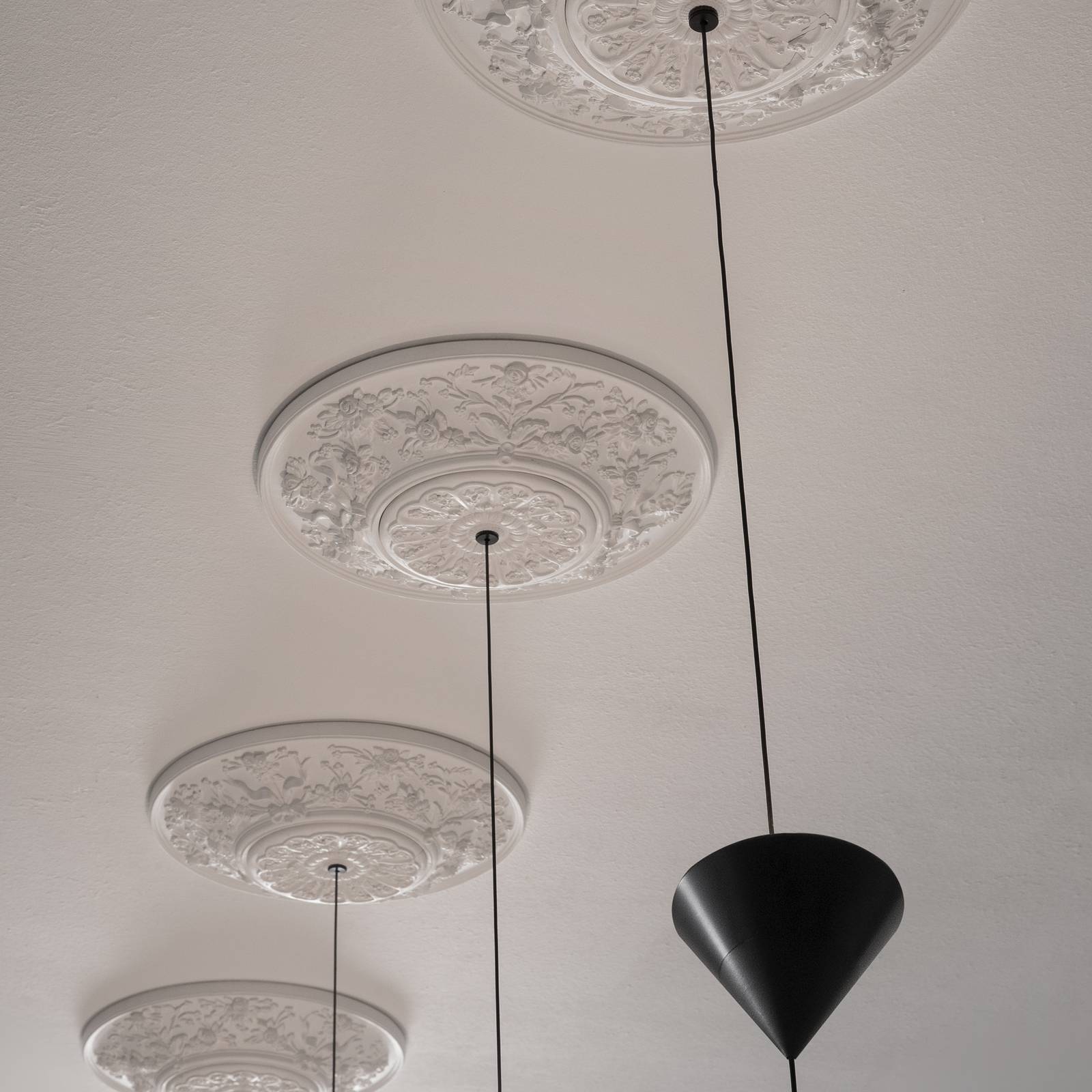 Karman Moonbloom LED-hänglampa 2 lampor 2 700 K