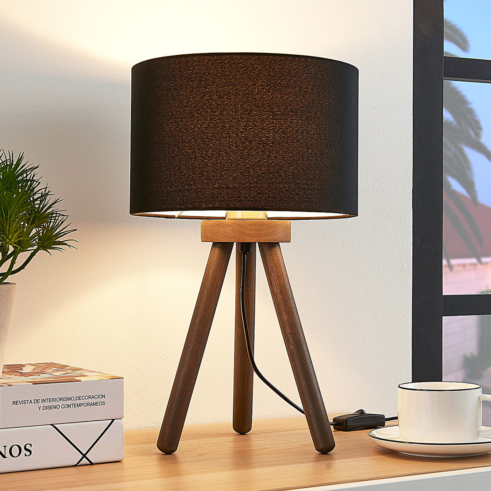 Bordslampa Majken i textil – mörkgrå/svart