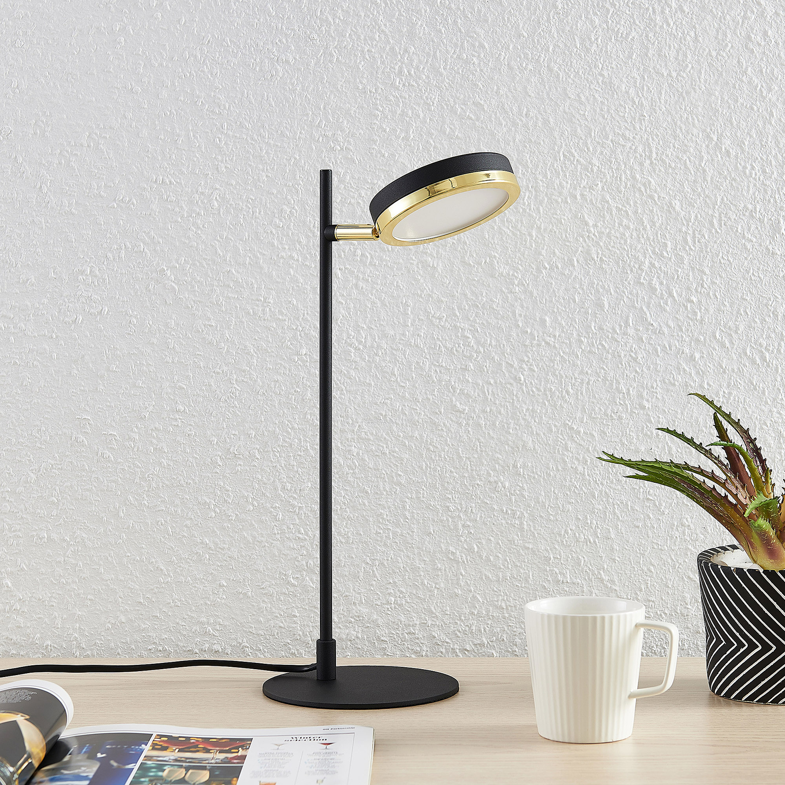 Lindby Alsani LED-bordslampa