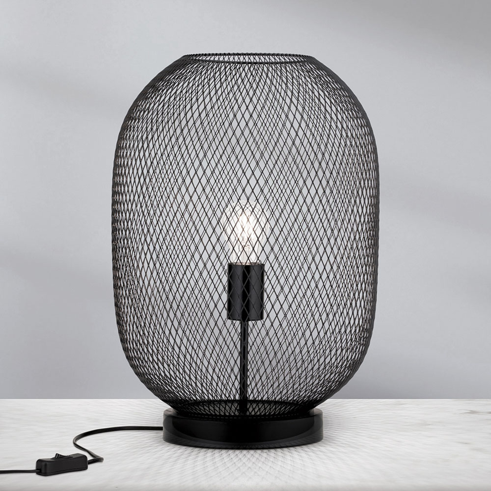 Bordslampa Georgina med burskärm