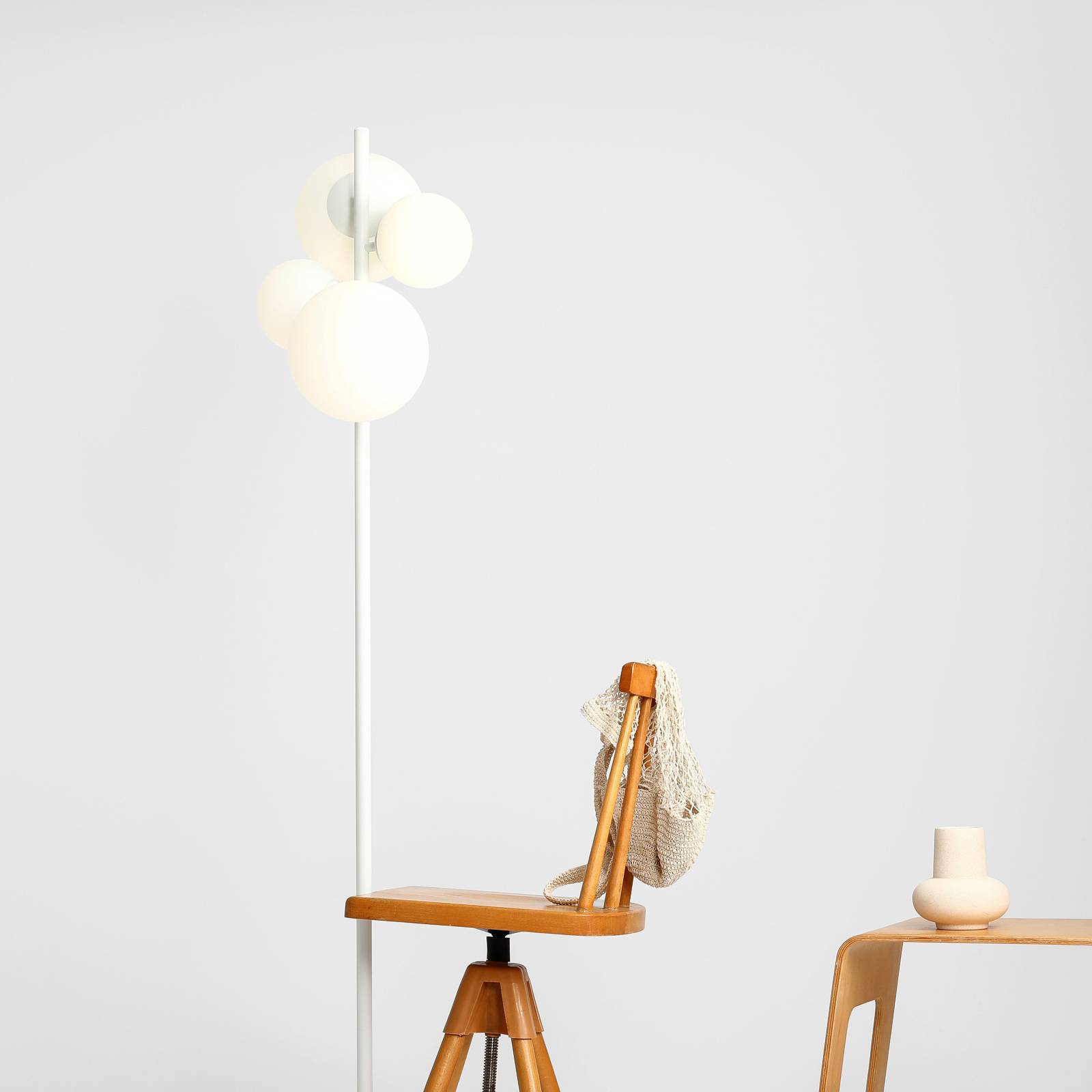Golvlampa Bloom, 4 lampor, vit