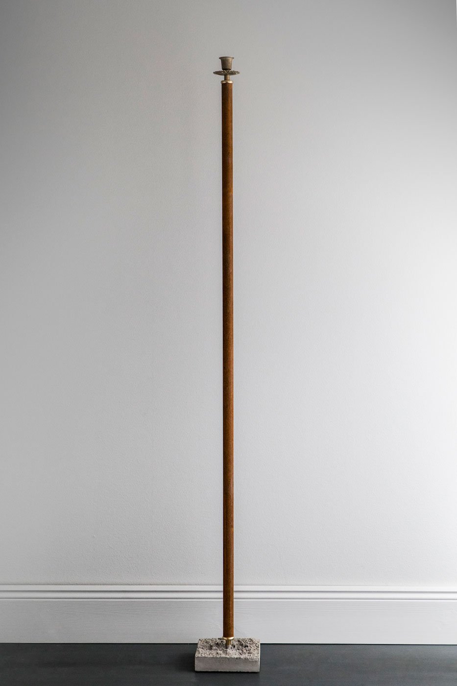 Golvljusstake med cementfot 145 cm rost