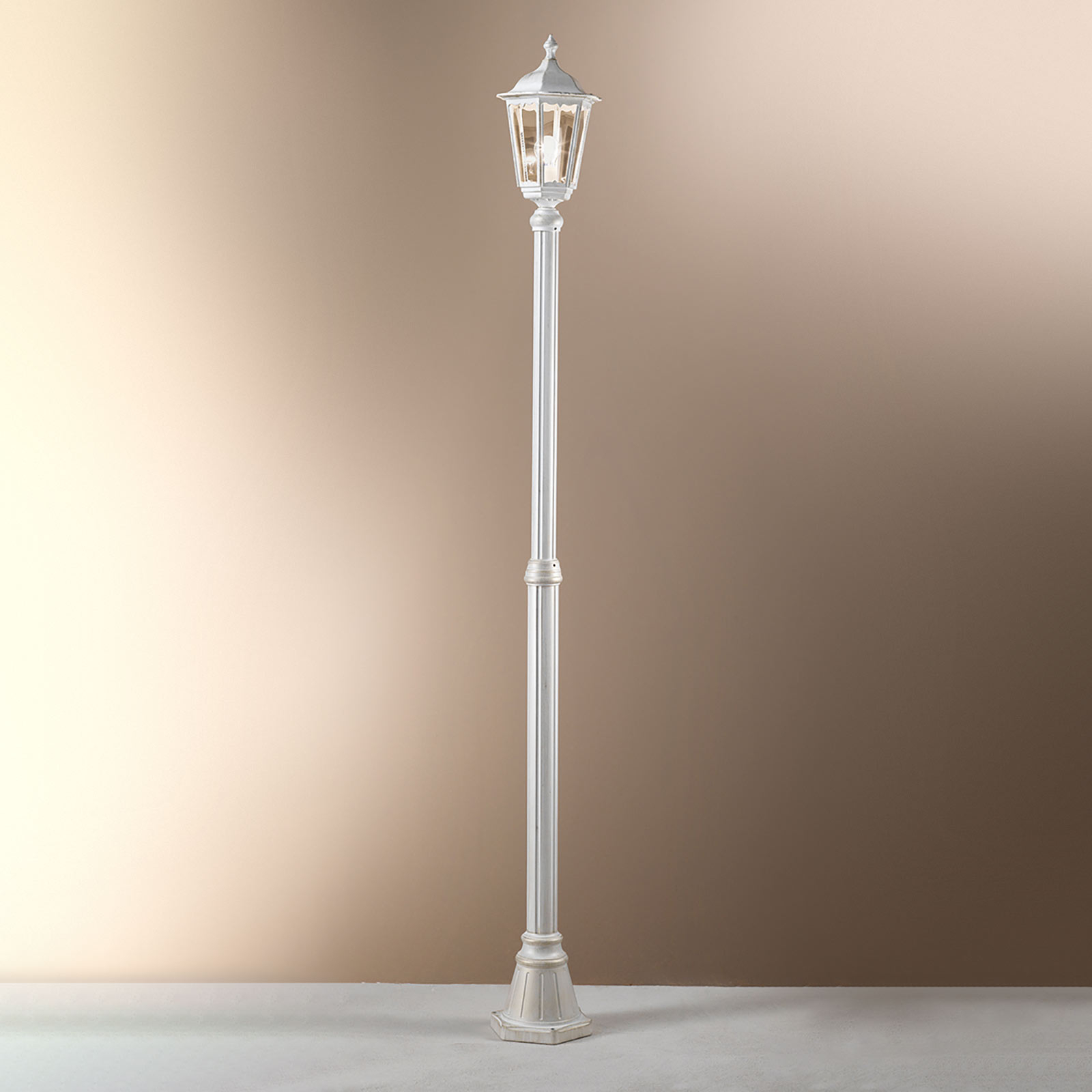 Lyktstolpe Puchberg 1 lampa 211 cm vit guld