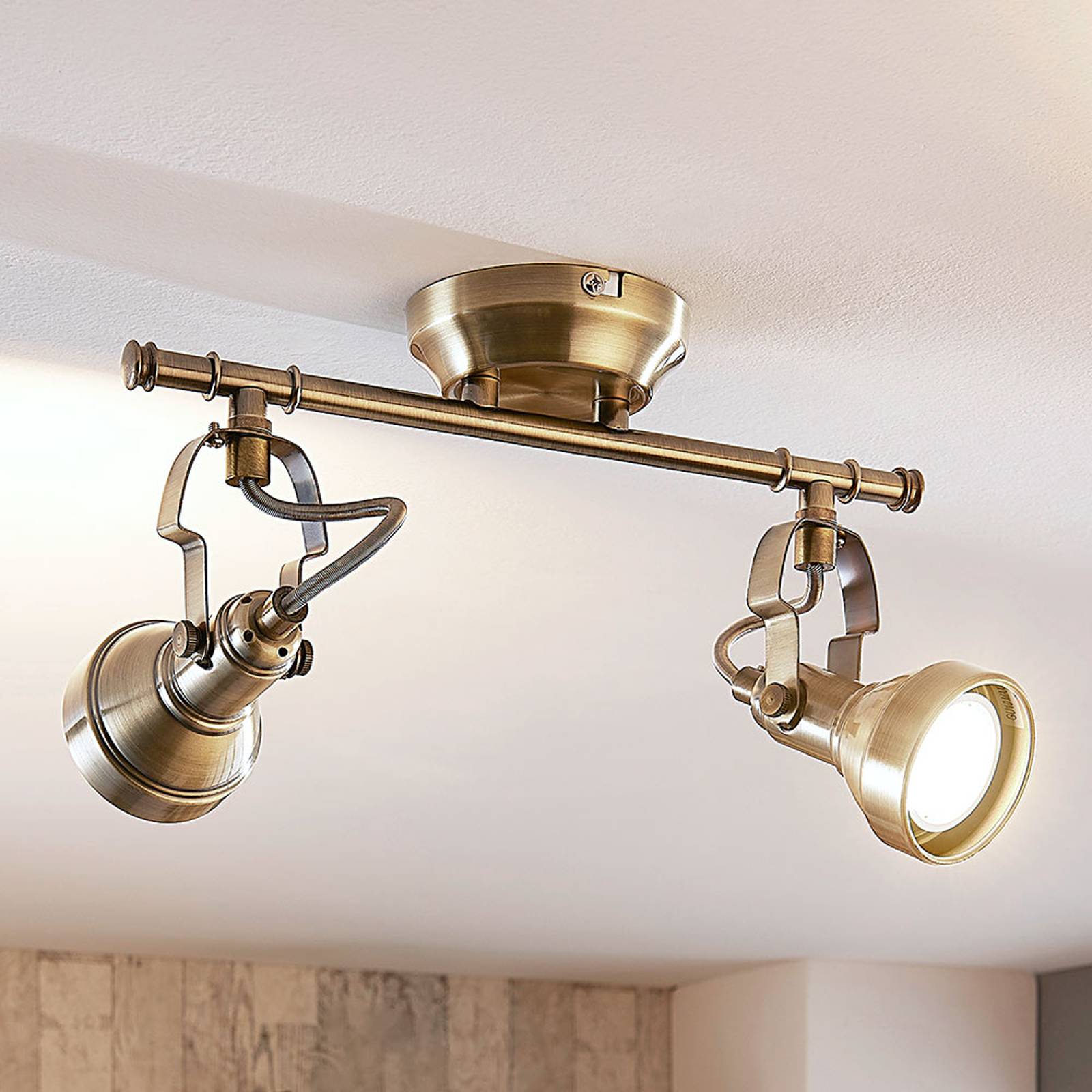 LED-vägglampa Perseas med 2 ljuskällor