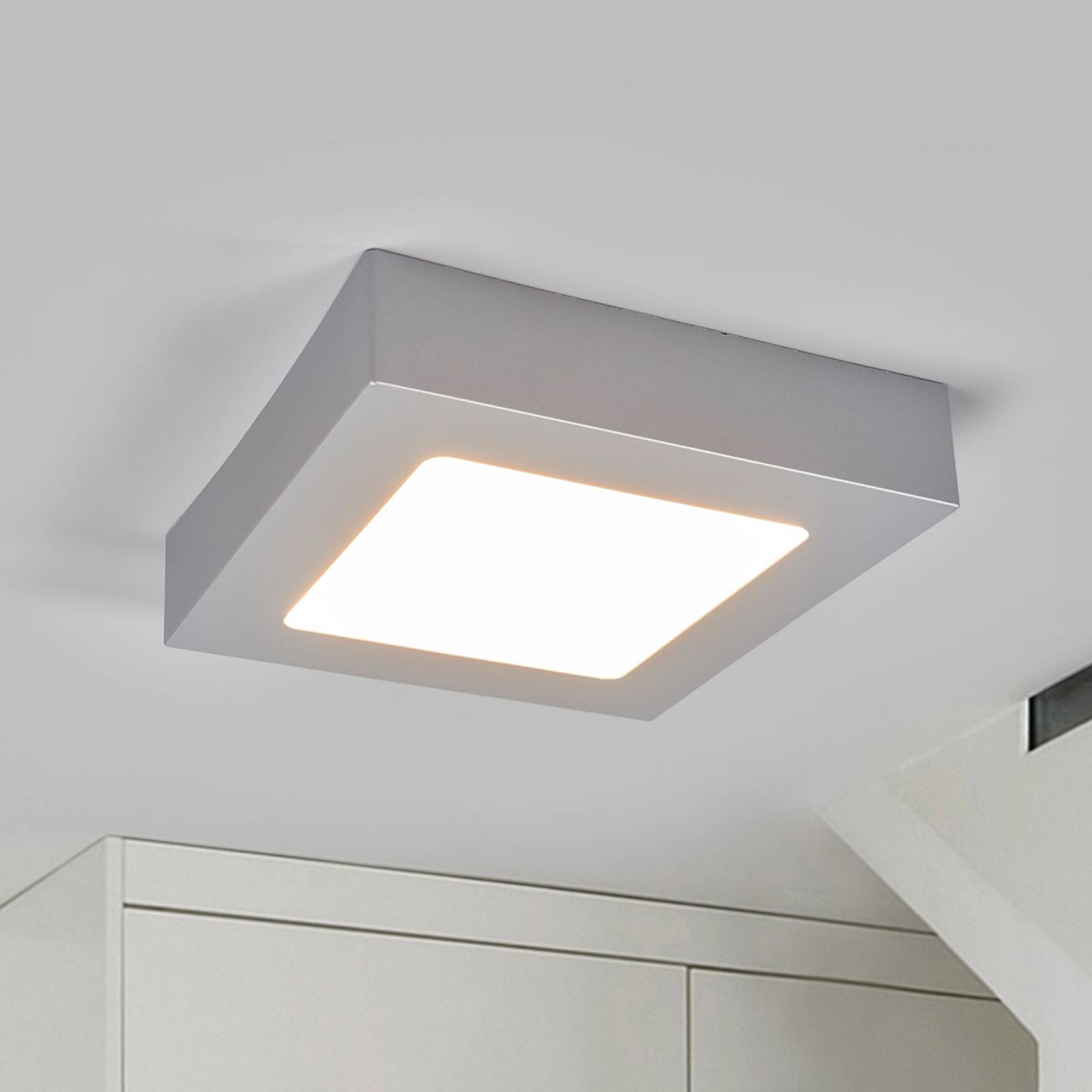 LED-taklampa Marlo silver 3000K kantig 18,1 cm