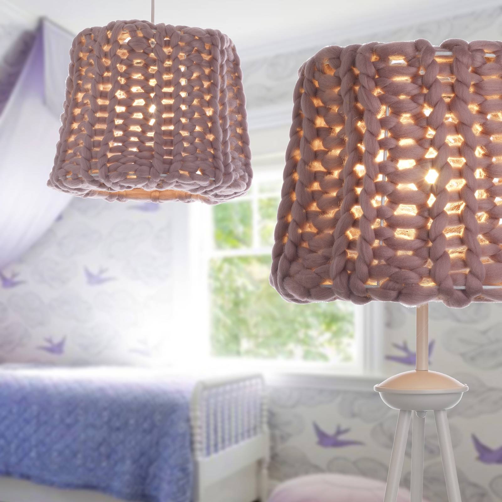 Bordslampa Dolly med stickad skärm i åldrad rosa