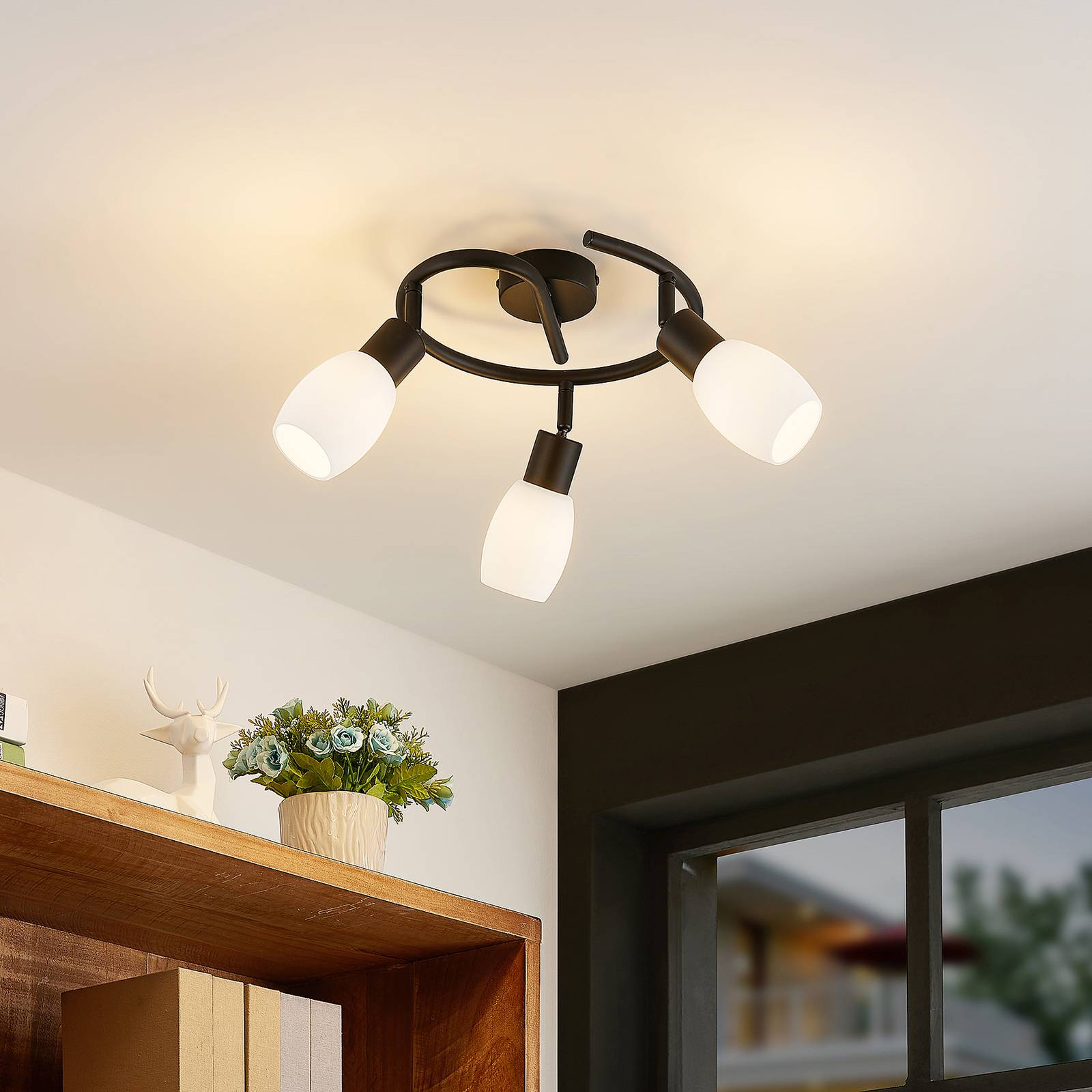 Lindby Ilmana LED-taklampa, 3 lampor, spiral