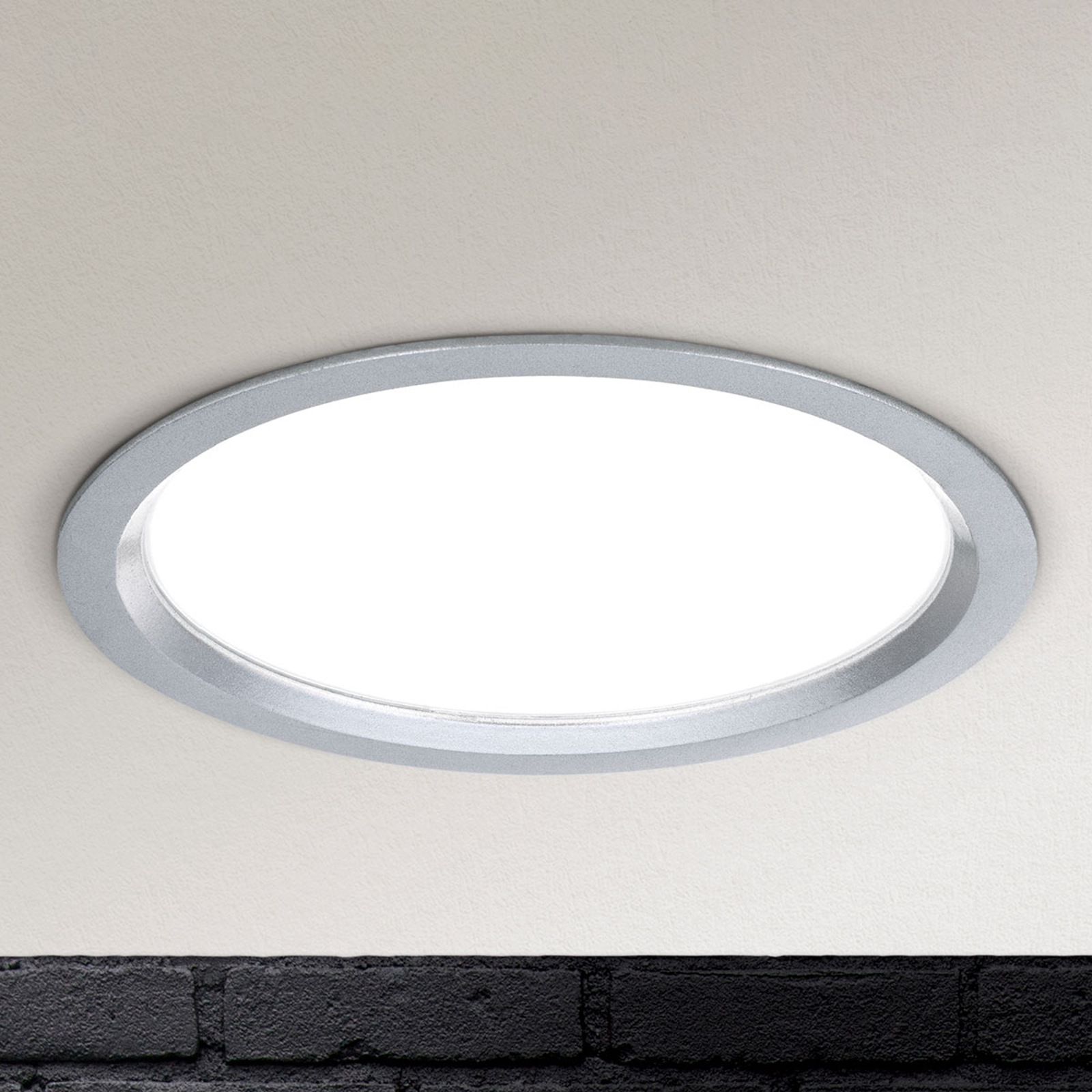 LED-inbyggnadslampa Spock dimbar Ø 17 cm silver