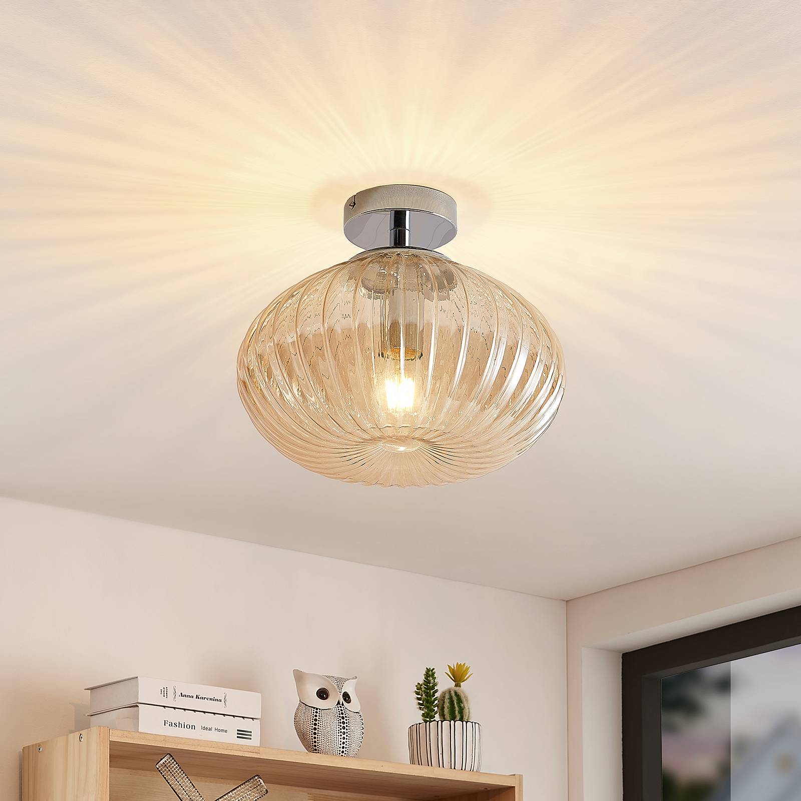 Lindby Defne taklampa, bärnsten