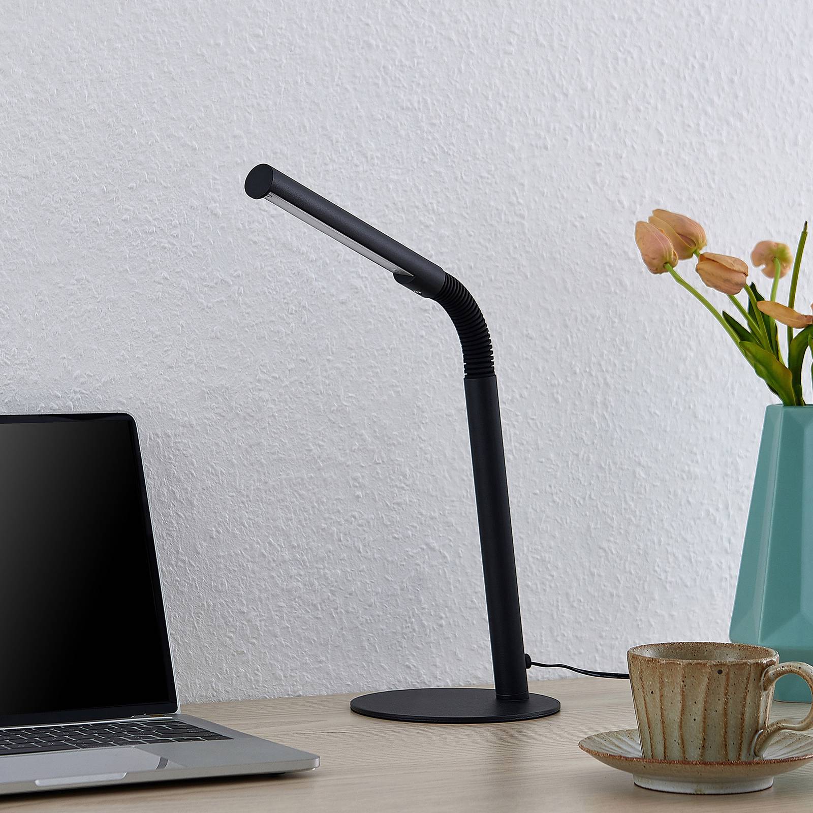 Lindby Romila LED-bordslampa som arbetslampa
