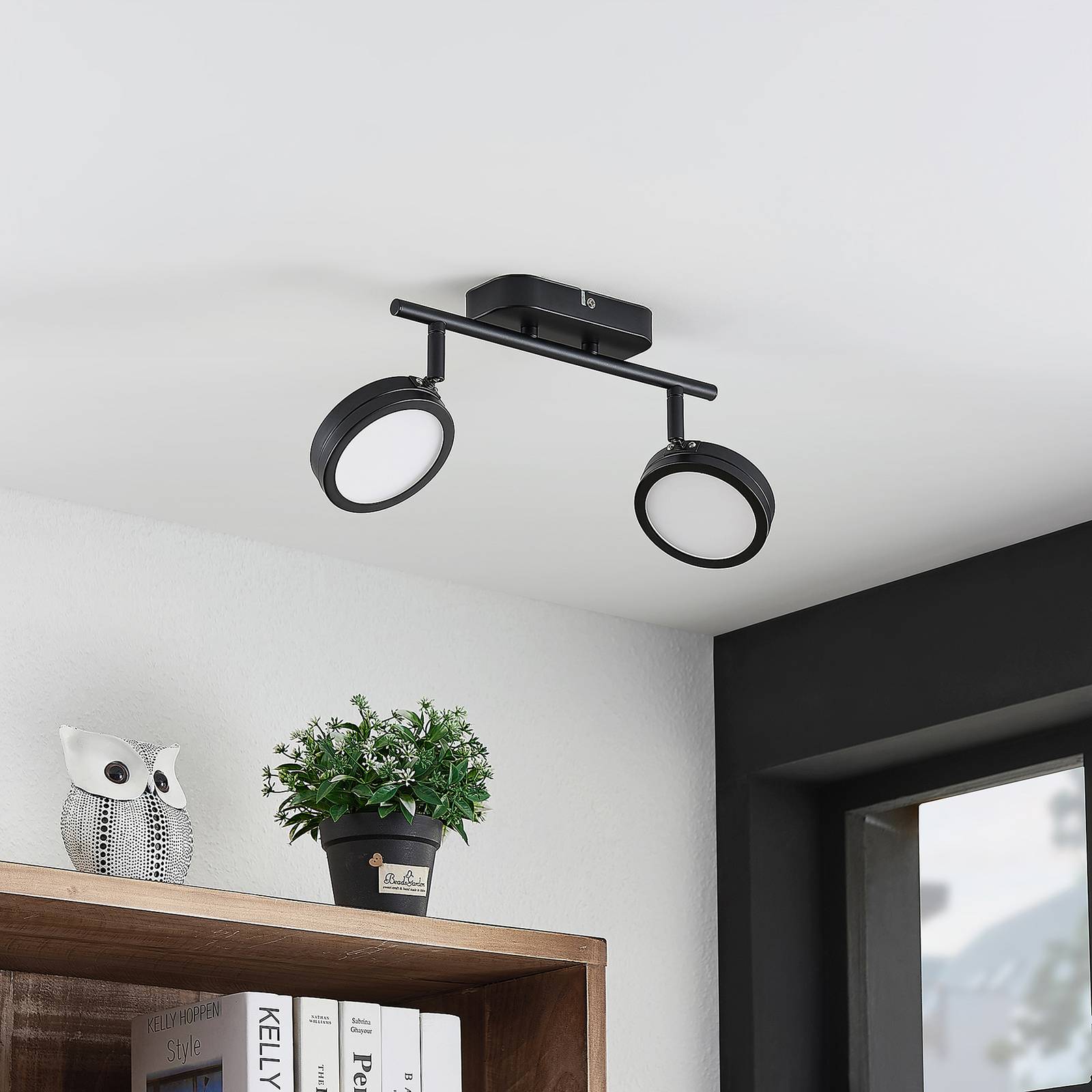 Lindby Vesim LED-spotlight, svart, 2 lampor