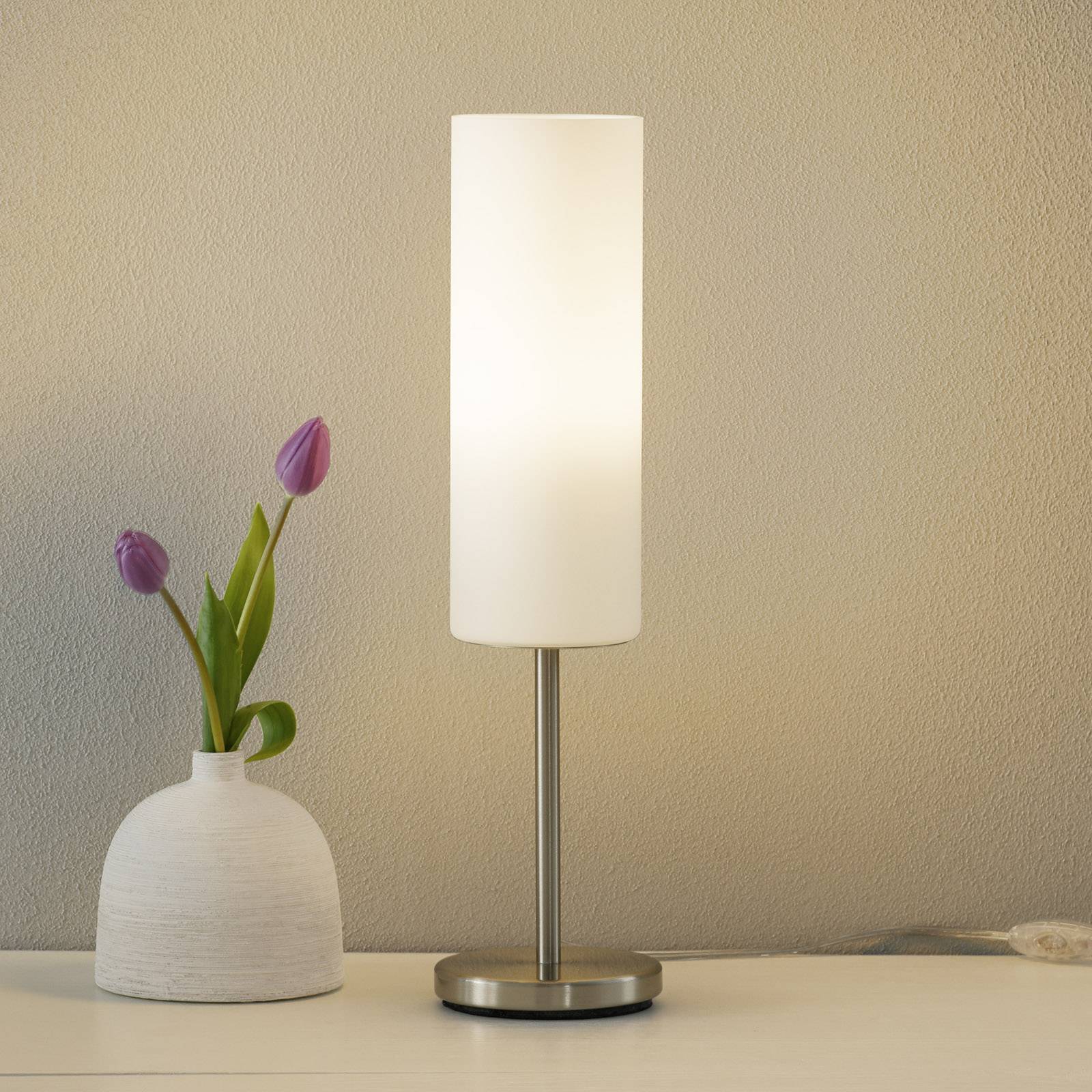 Charmig vit bordslampa TROY