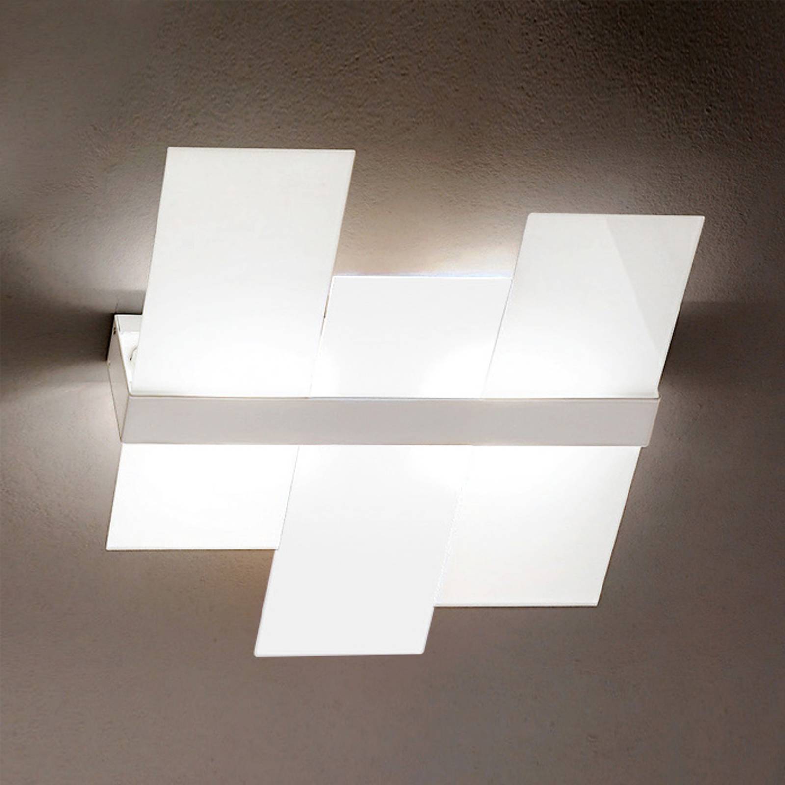 Taklampa Triad 62 cm vit
