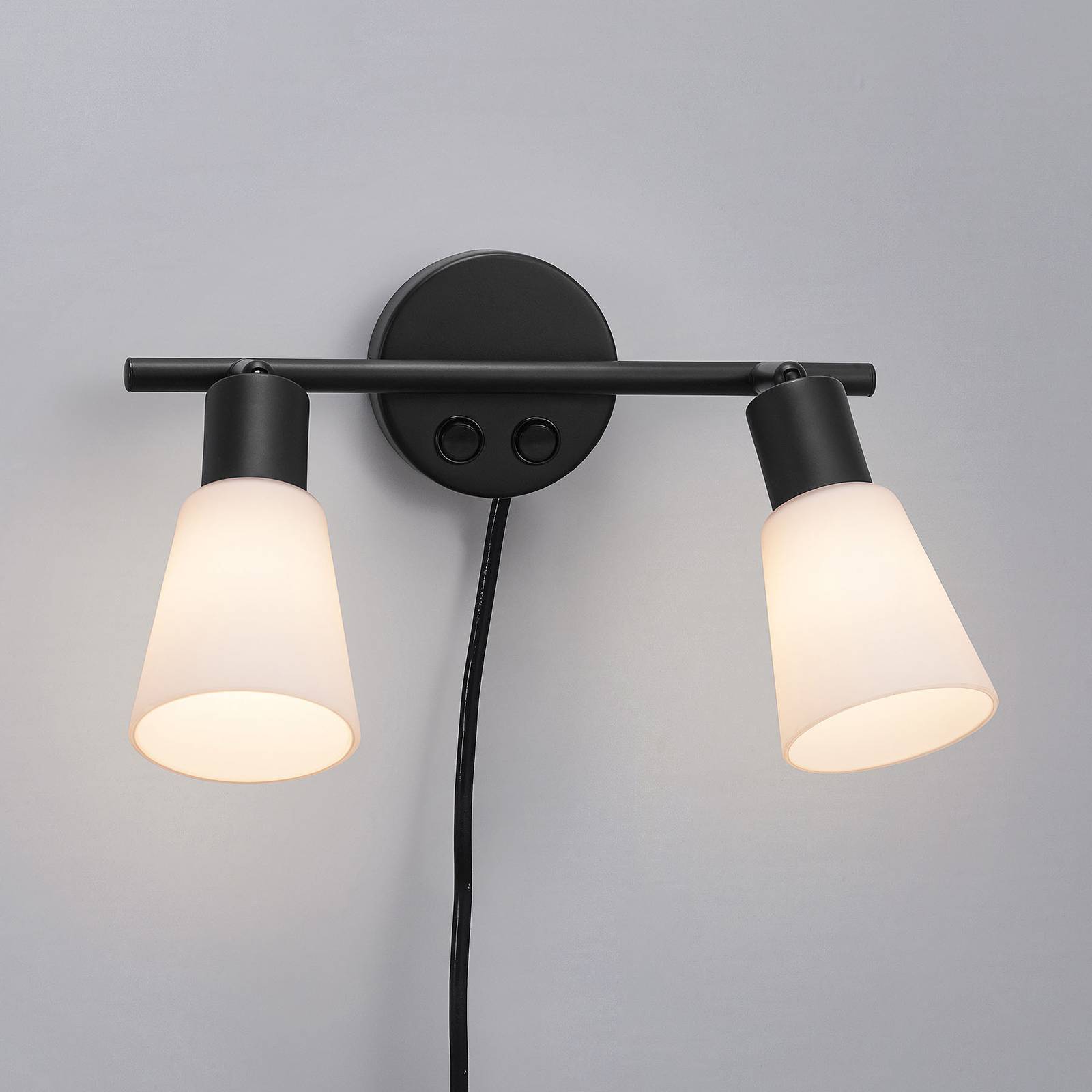 Vägglampa Cole av glas och metall, 2 lampor