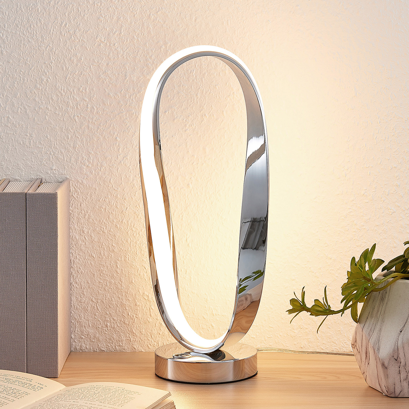Lucande Xalia LED-bordslampa