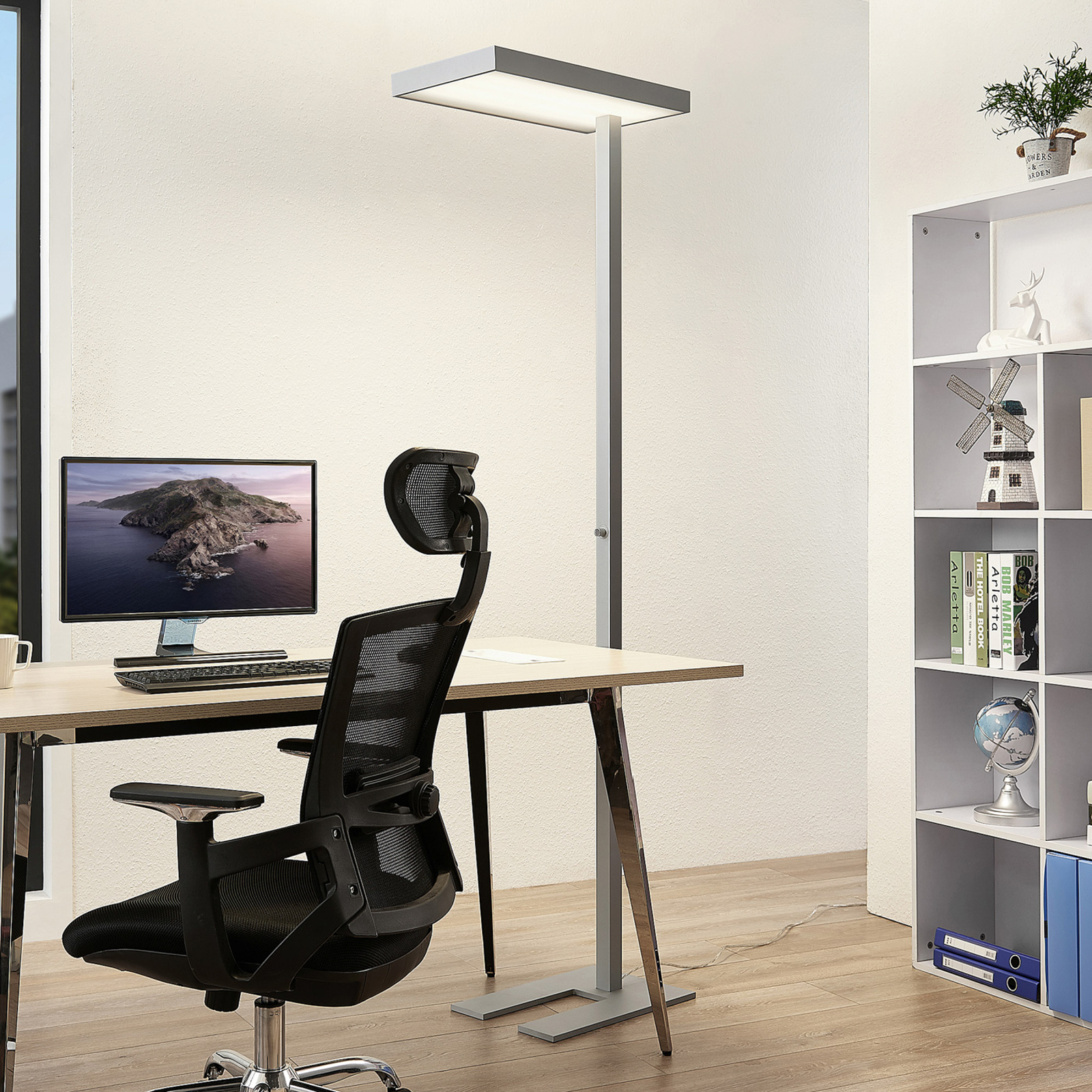 Arcchio LED-kontorsgolvlampa Nora, rörelsesensor