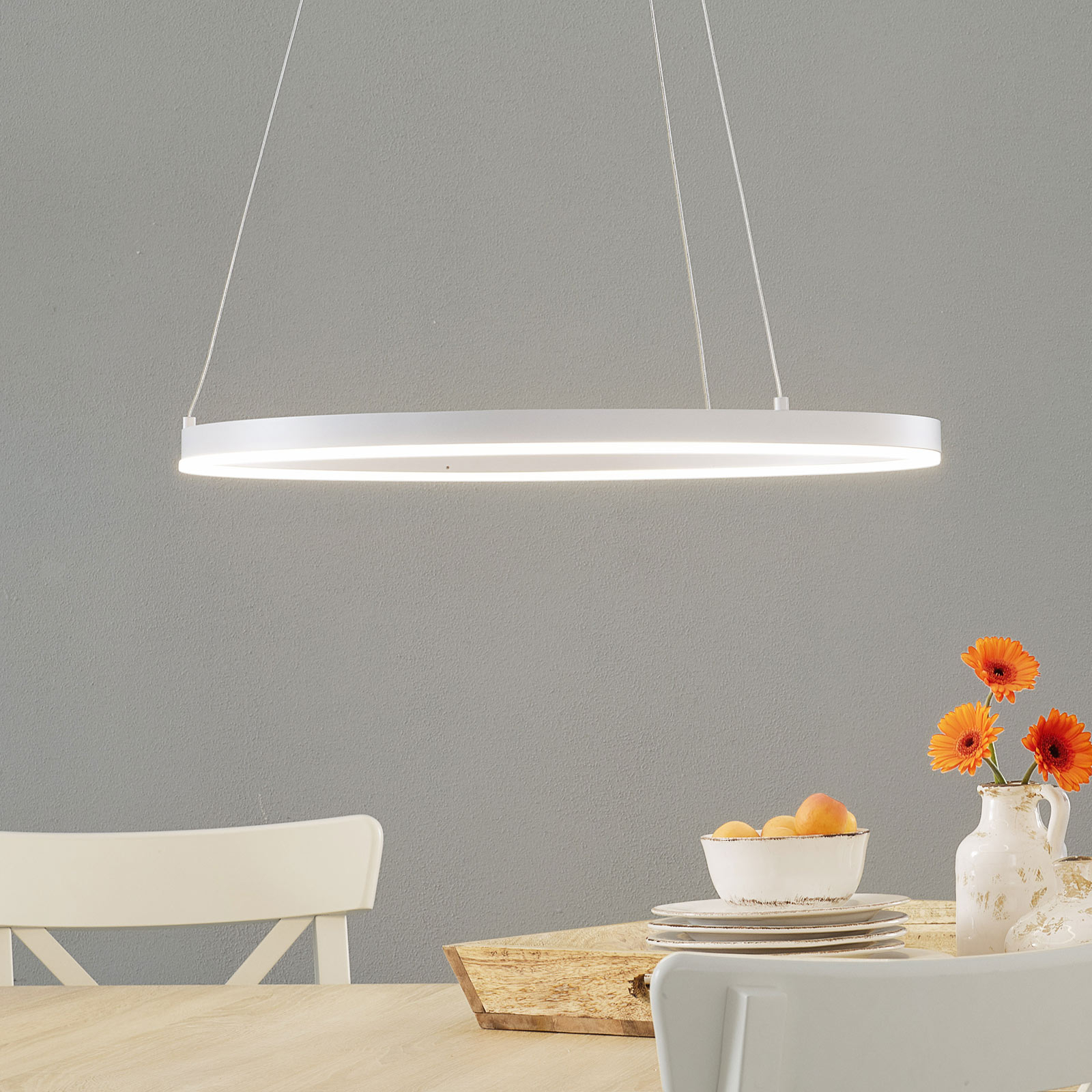 LED-pendellampa Vaasa, dimbar, vit