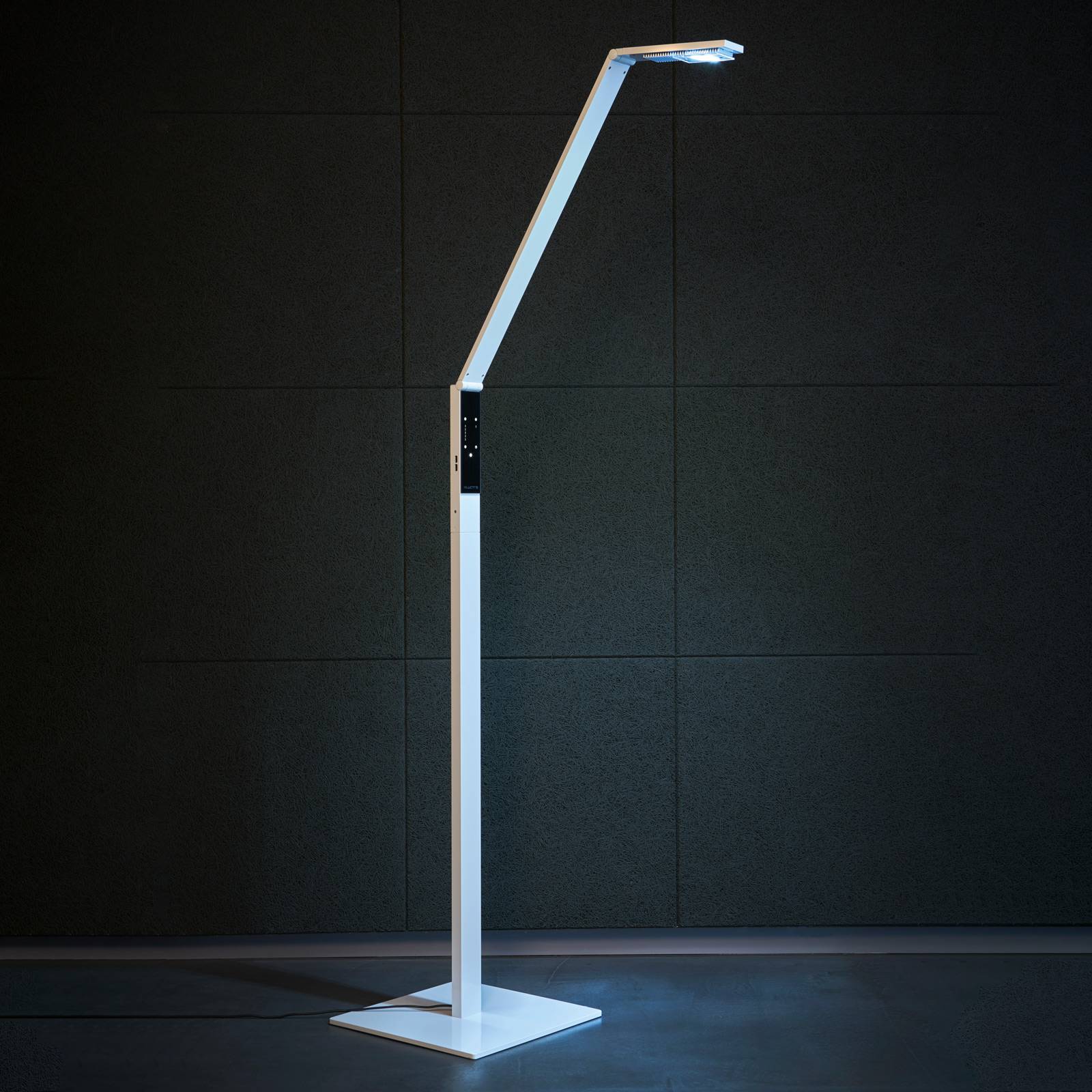 Luctra Floor Linear LED-golvlampa vit