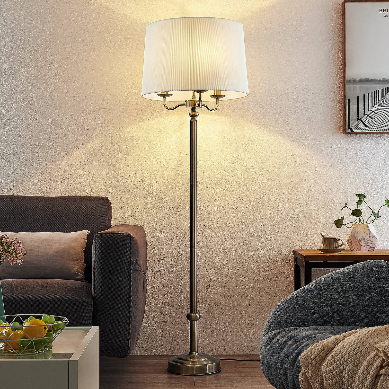 Lindby Christer golvlampa, mässing, creme, 160 cm